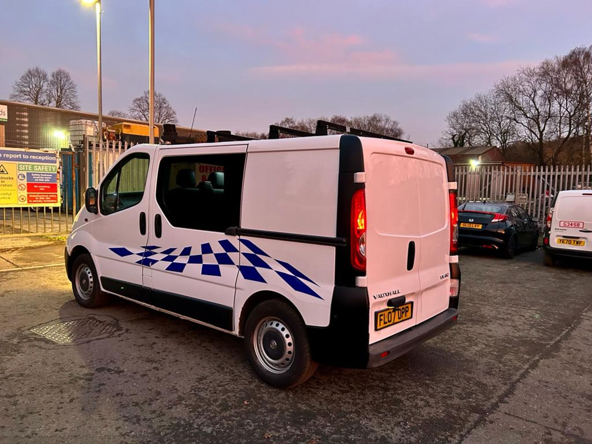 2007 VAUXHALL VIVARO 2900 CDTI SWB WHITE PANEL VAN *NO VAT* - Image 11 of 21