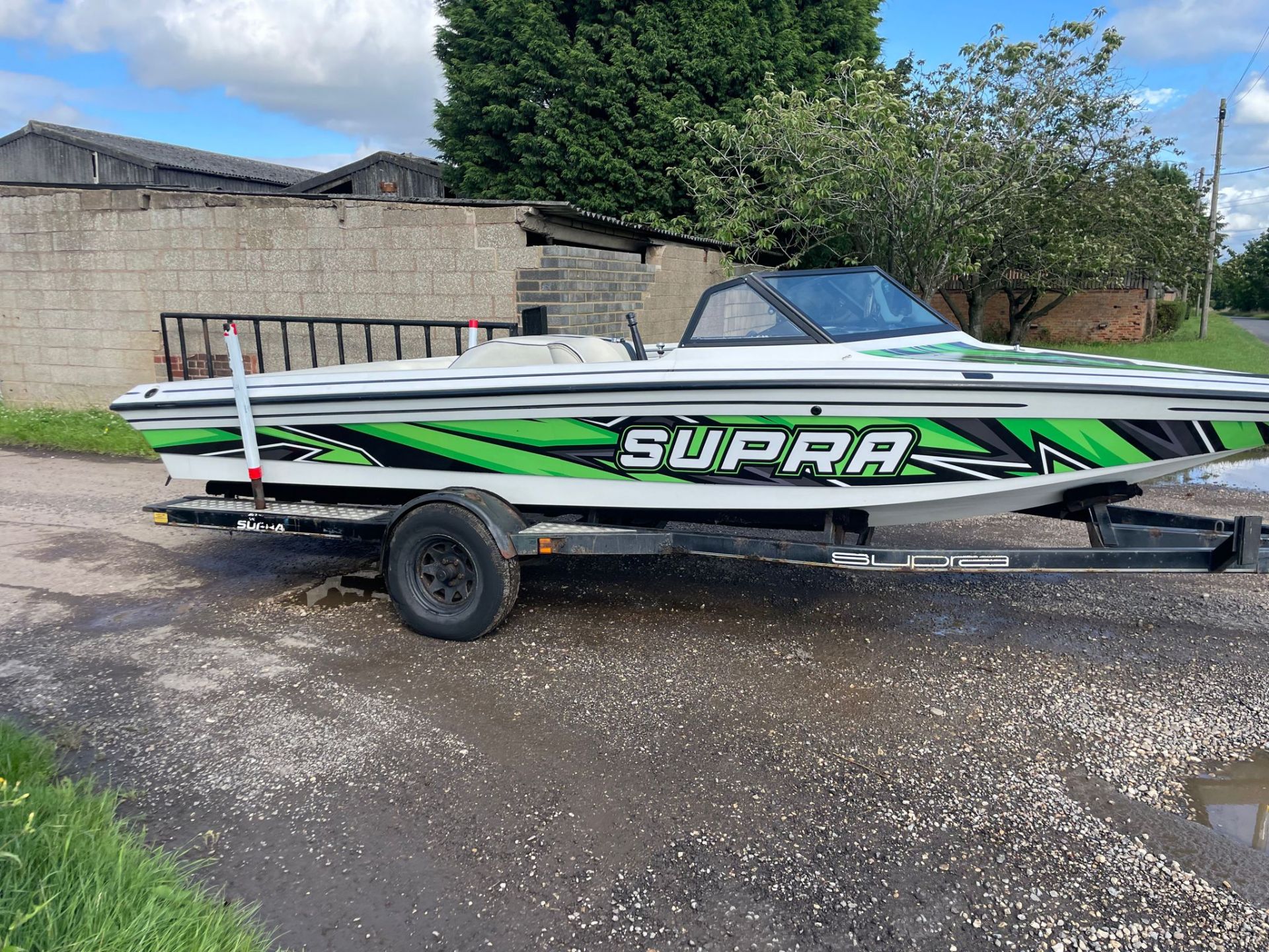 SUPRA BOAT, C/W TRAILER, RUNS AND WORKS ON LPG GAS *NO VAT* - Image 4 of 12