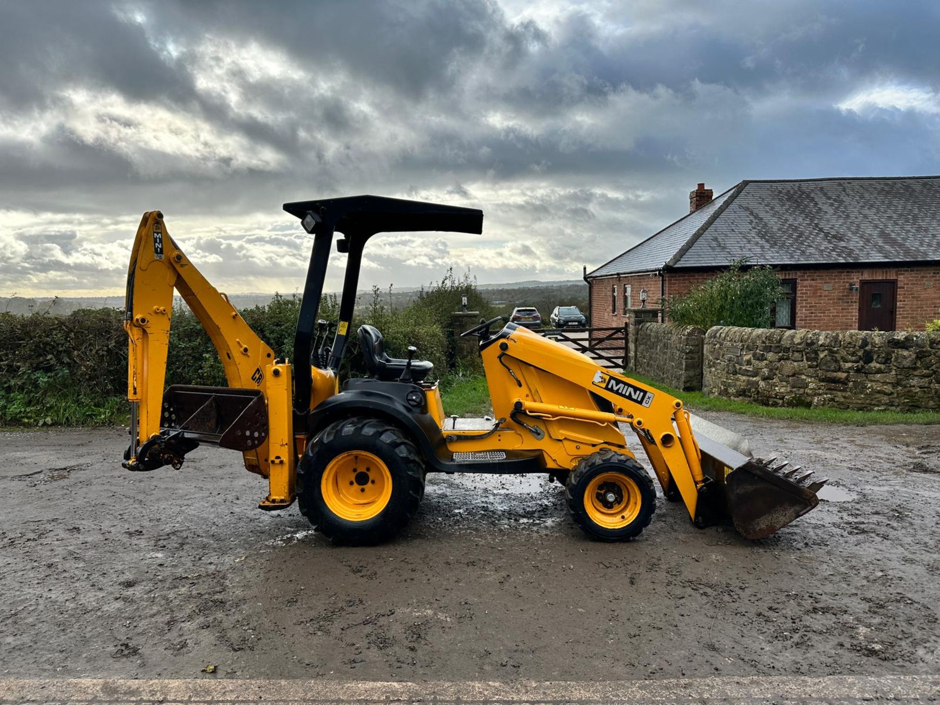 JCB MINI CX DIESEL FRONT LOADER BACKHOE *PLUS VAT* - Image 11 of 24