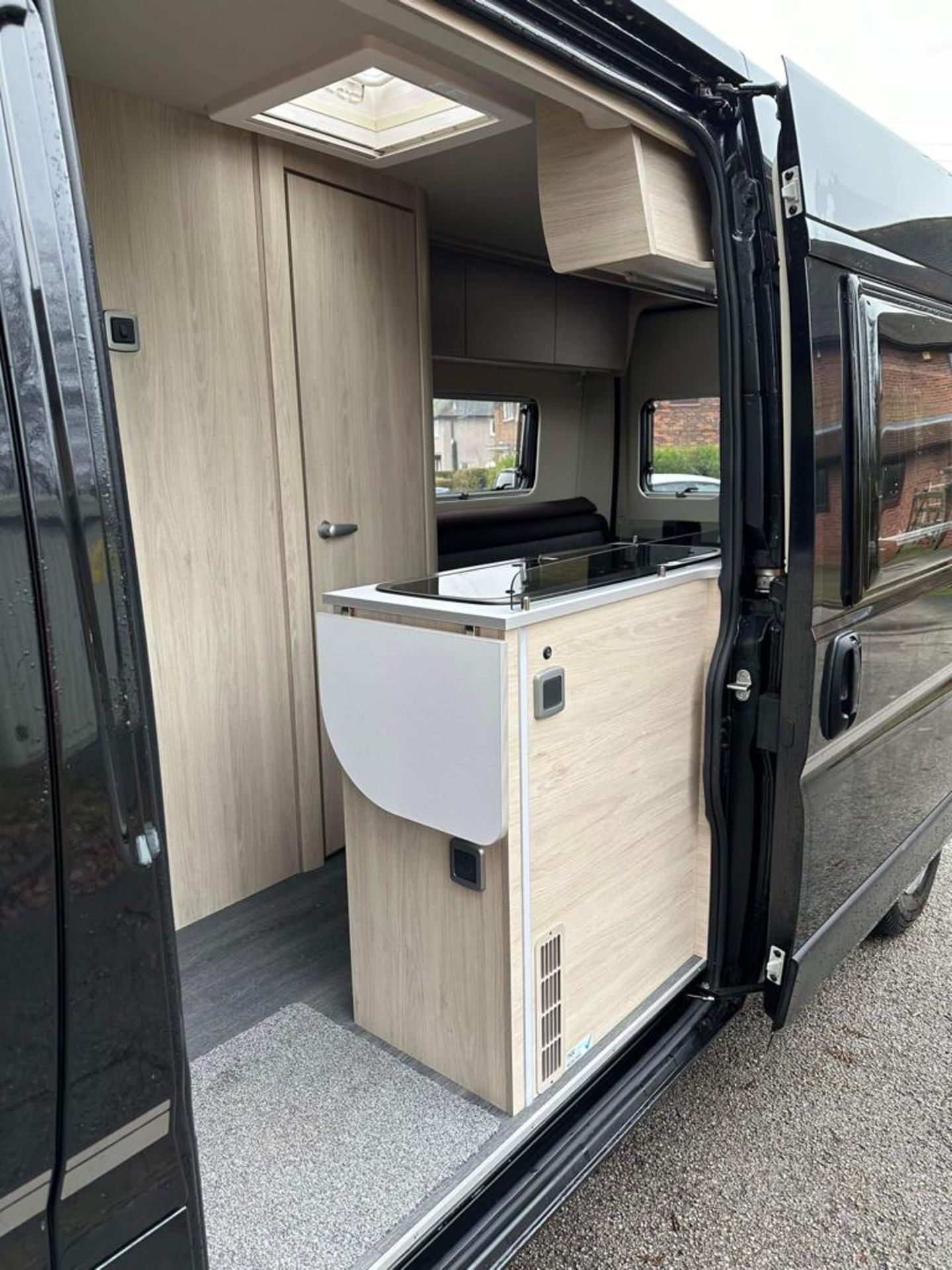 2021 FIAT AUTO-TRAIL EXPEDITION 66 BLACK MOTORHOME CAMPER UNDER 6K MILES! *NO VAT* - Image 4 of 31