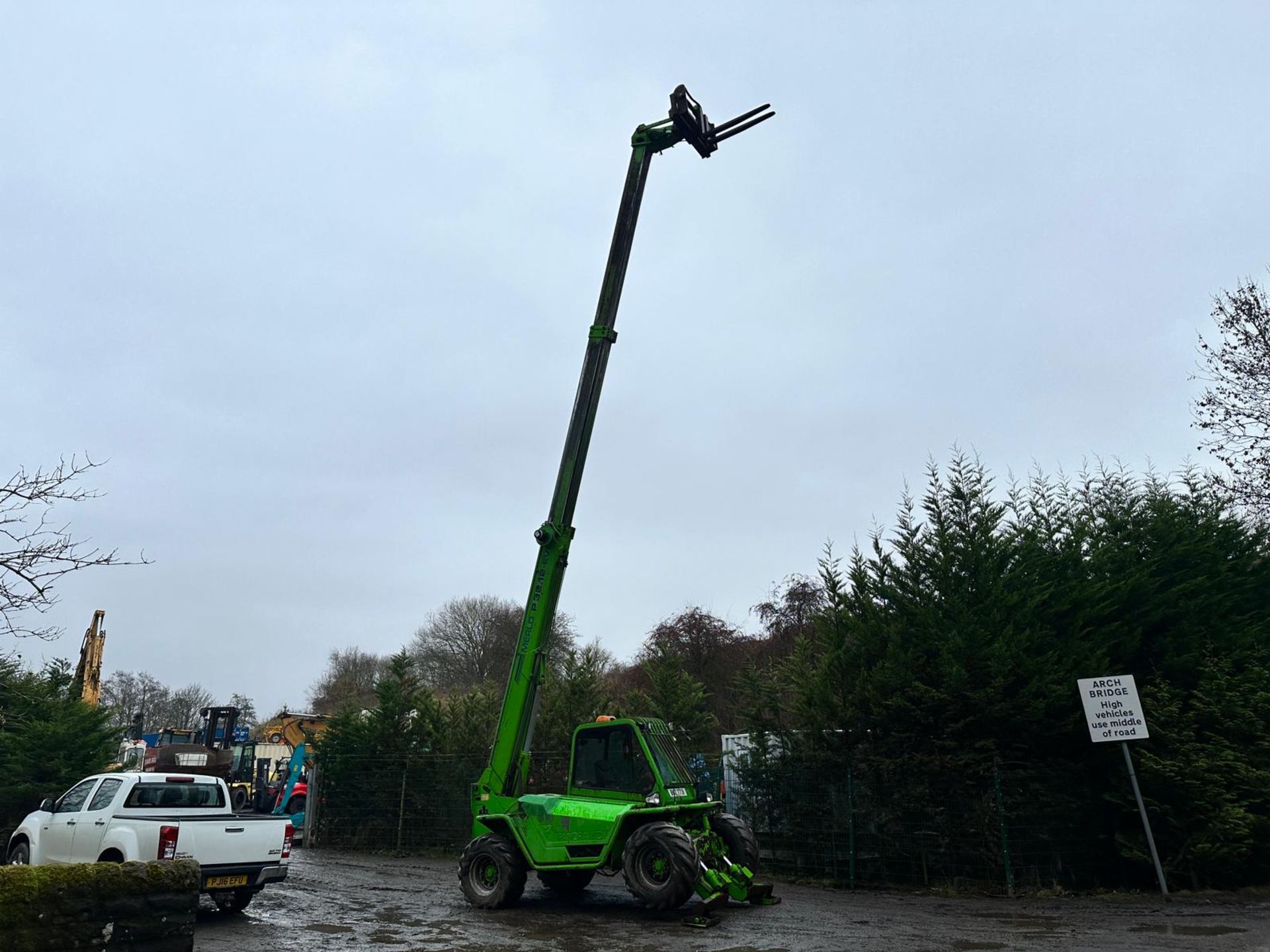 2001 MERLO P32.12-EVS TURBO 3.2 TON DIESEL TELESCOPIC TELEHANDLER *PLUS VAT* - Image 9 of 17