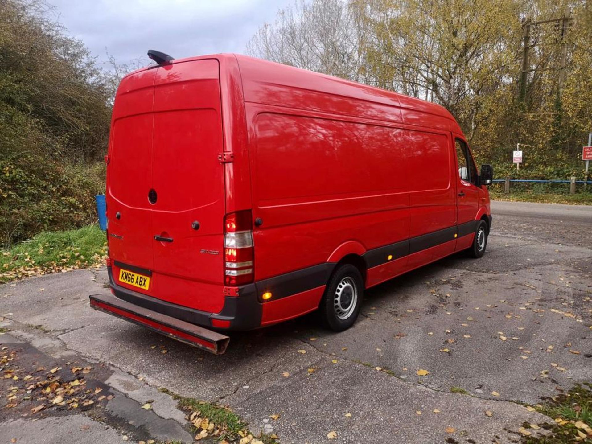 2016 MERCEDES-BENZ SPRINTER 311CDI RED PANEL VAN *NO VAT* - Image 7 of 11