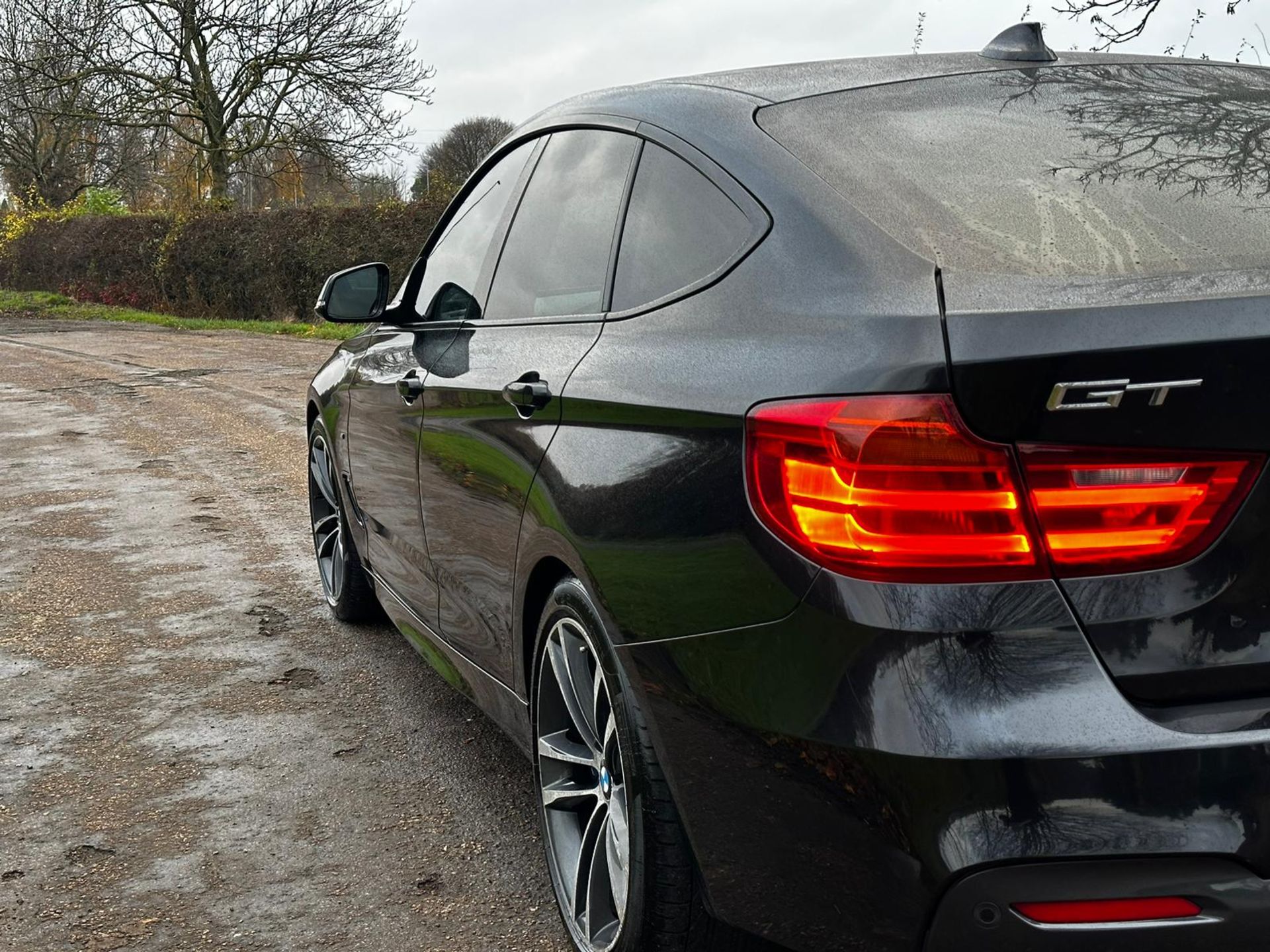 2013 BMW 325D M SPORT GT AUTO BLACK HATCHBACK *NO VAT* - Image 6 of 28