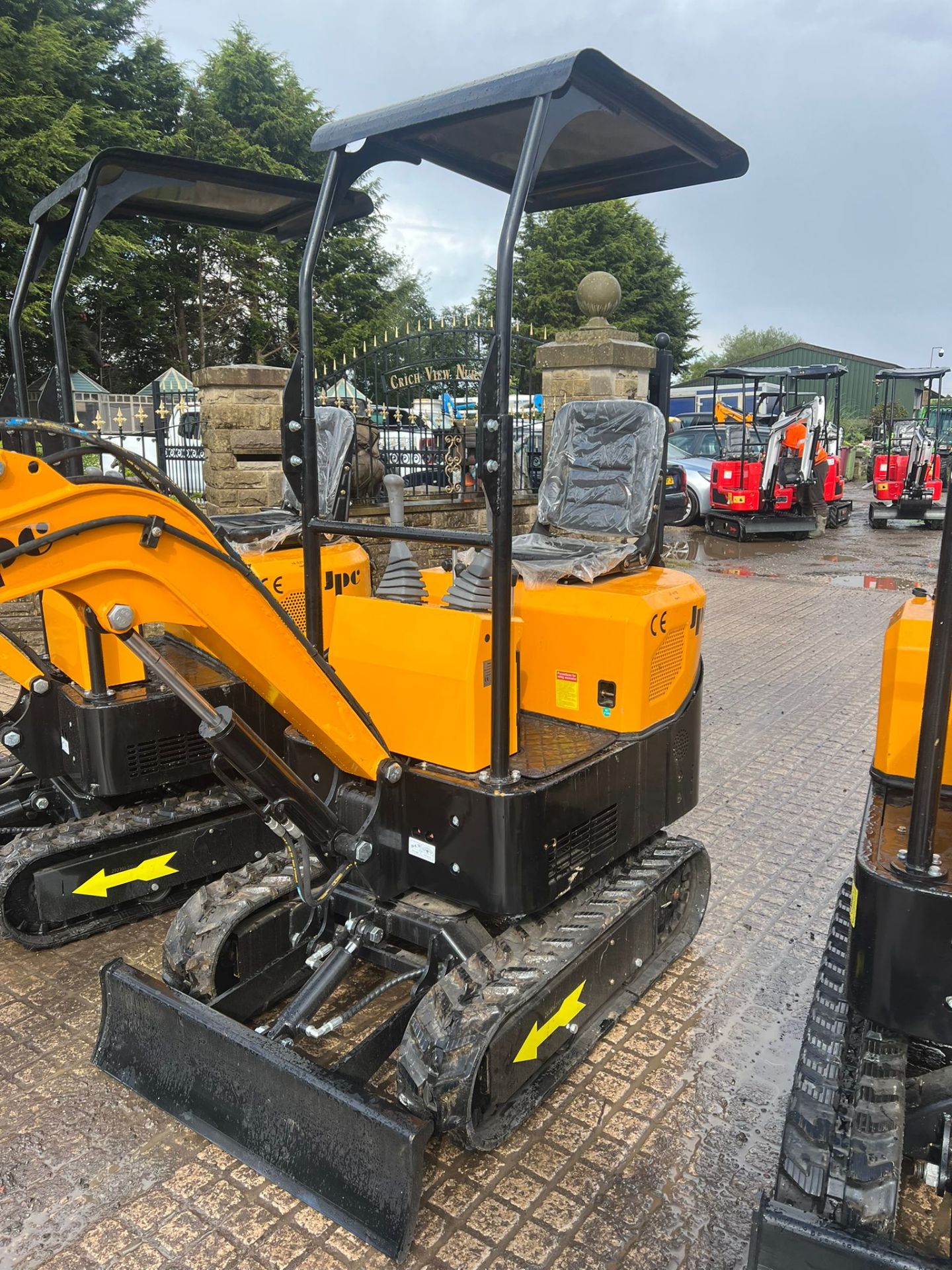 NEW/UNUSED JPC HT12 MINI EXCAVATOR *PLUS VAT* - Image 6 of 10