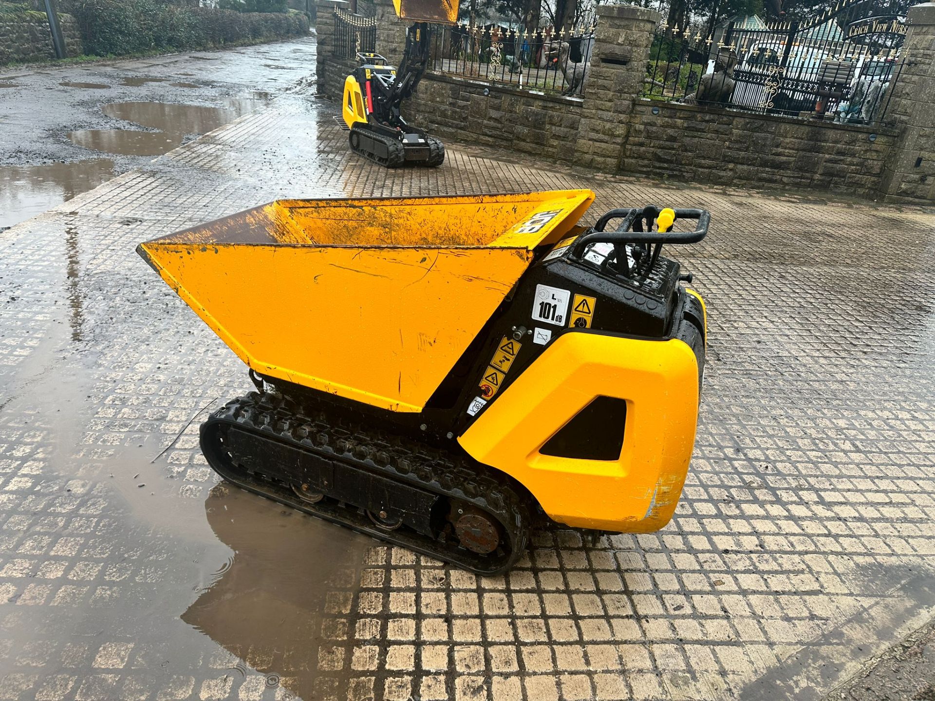 2022 JCB HTD-5 DIESEL TRACKED PEDESTRIAN HIGH TIP DUMPER *PLUS VAT* - Image 3 of 16