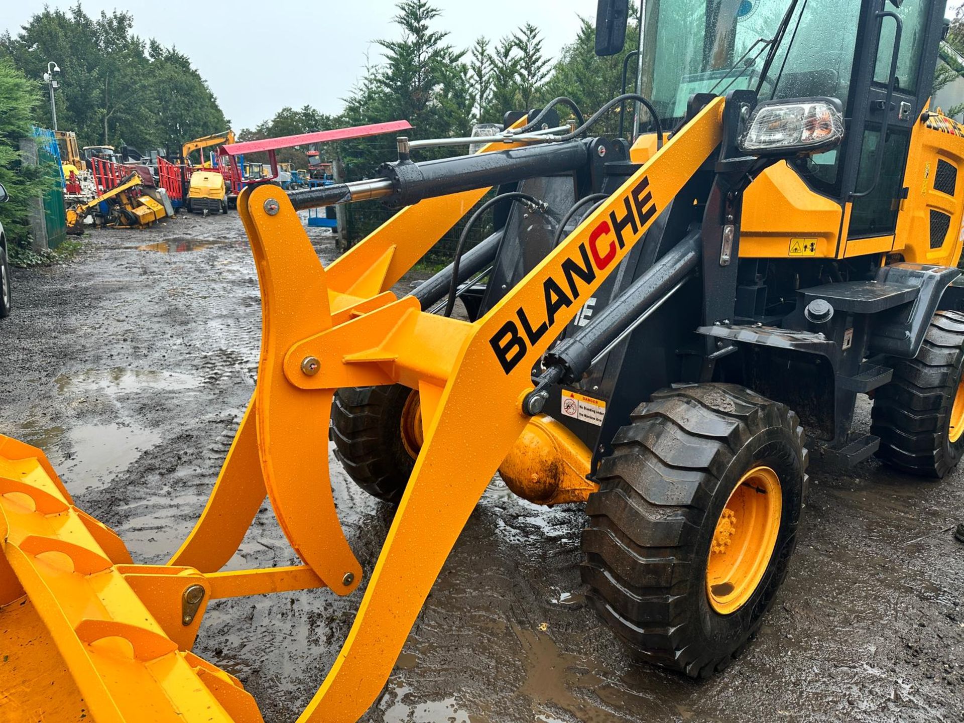 NEW/UNUSED BLANCHE TW36 LOADING SHOVEL *PLUS VAT* - Image 10 of 18