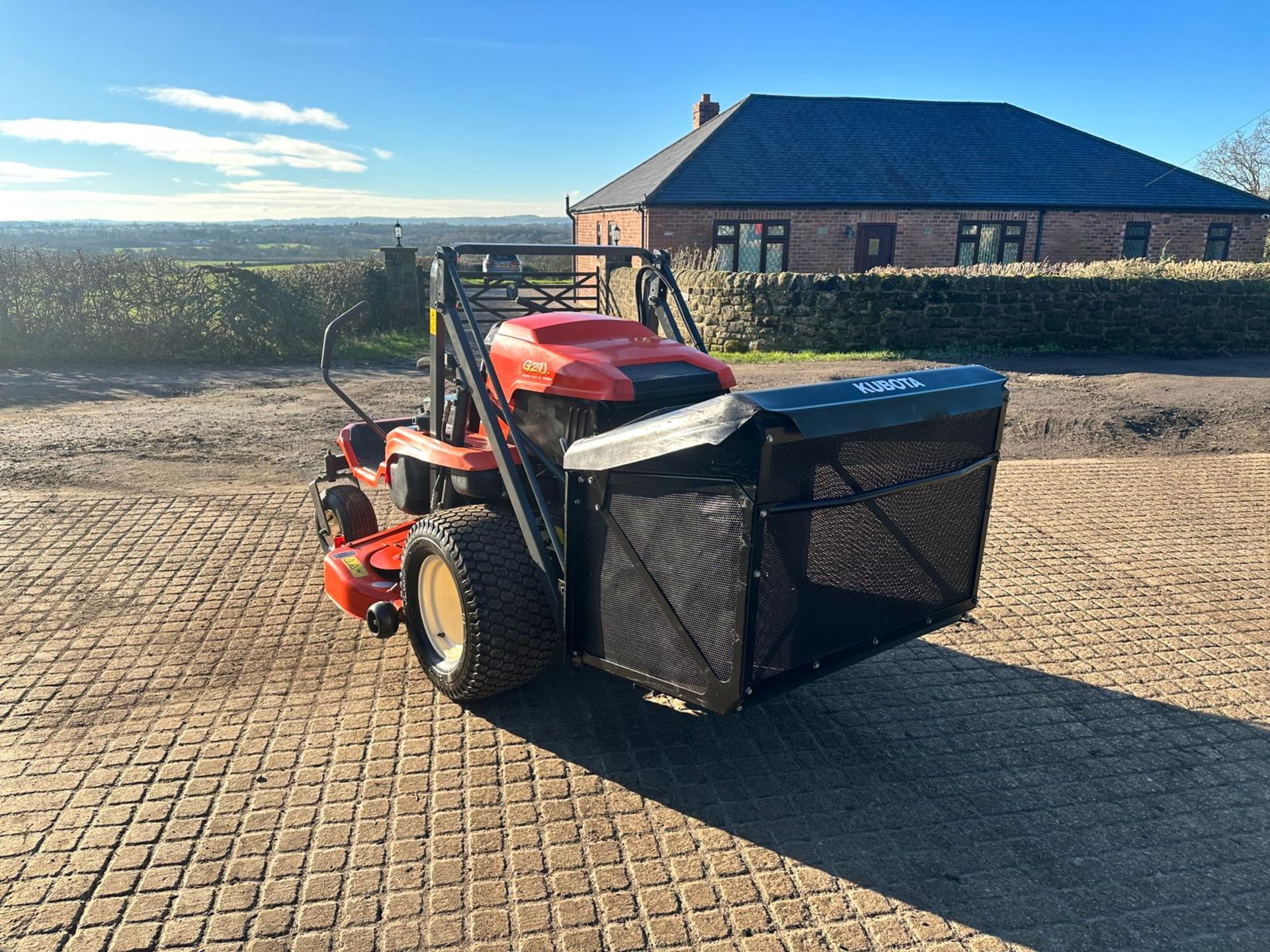 2013 KUBOTA GZD21 DIESEL HIGH TIP ZERO TURN RIDE ON MOWER *NO VAT* - Image 4 of 18