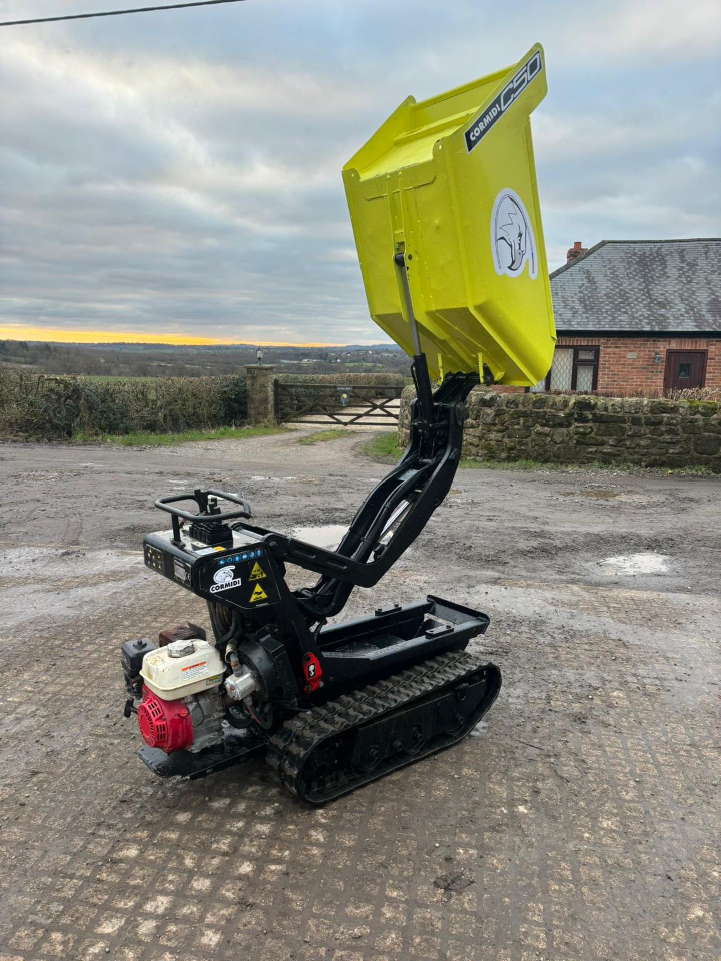 2016 Cormidi C6.50 Petrol Tracked Dumper *PLUS VAT* - Image 3 of 12