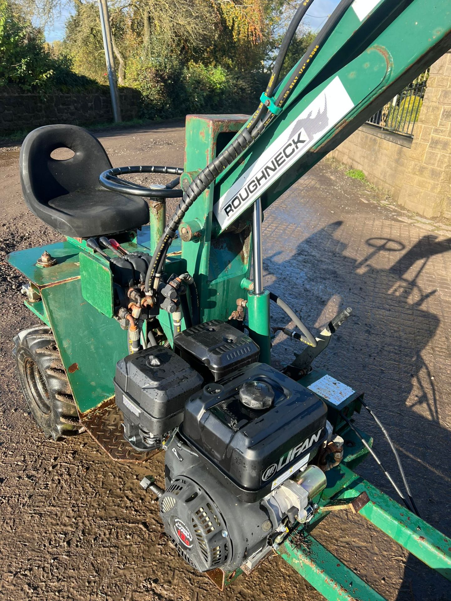 Roughneck high tip ride on dumper *PLUS VAT* - Image 15 of 15