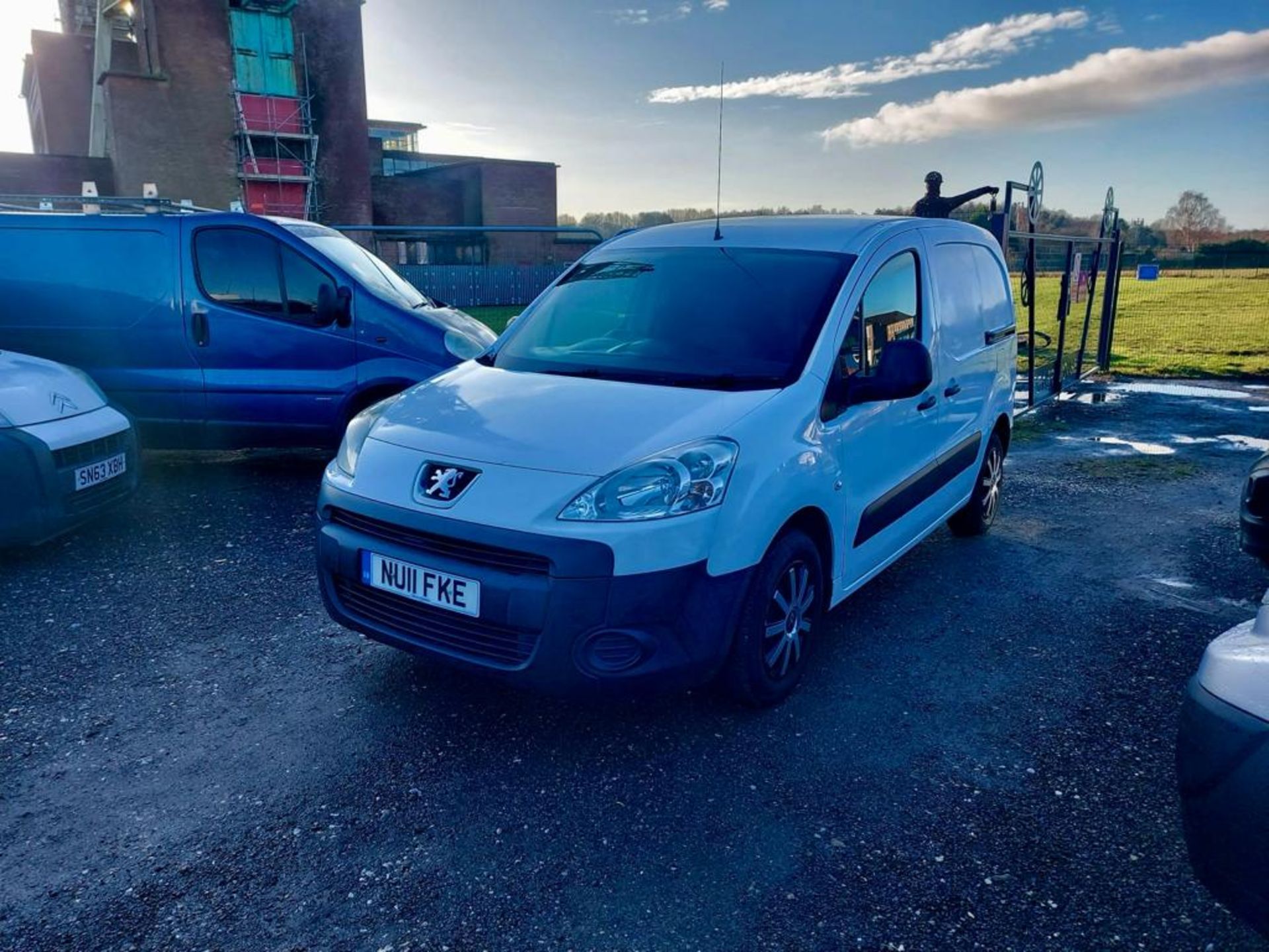 2011/11 REG PEUGEOT PARTNER 850 S HDI 90 1.6 DIESEL WHITE PANEL VAN *NO VAT* - Image 3 of 14