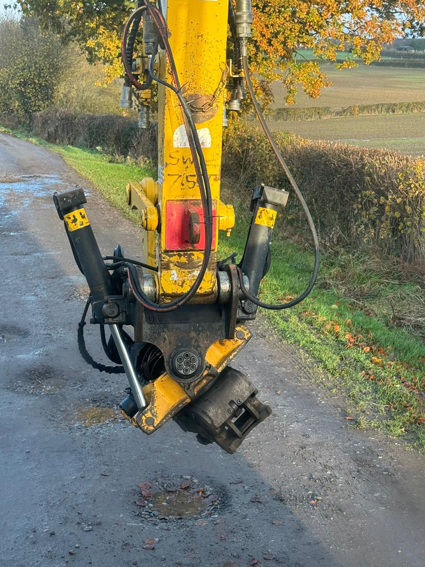 KOMATSU PW150ES-6K 4WD WHEELED EXCAVATOR C/W 2016 ENGCON EC219 TILTROTATOR & RAILWAY GEAR - Image 15 of 22