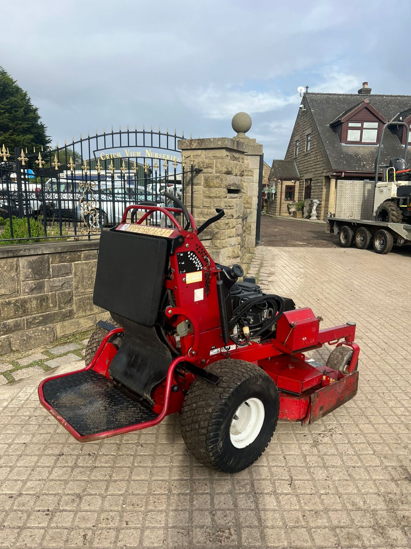 2013 TORO GRANDSTAND 48 STAND ON MOWER *PLUS VAT* - Image 7 of 10