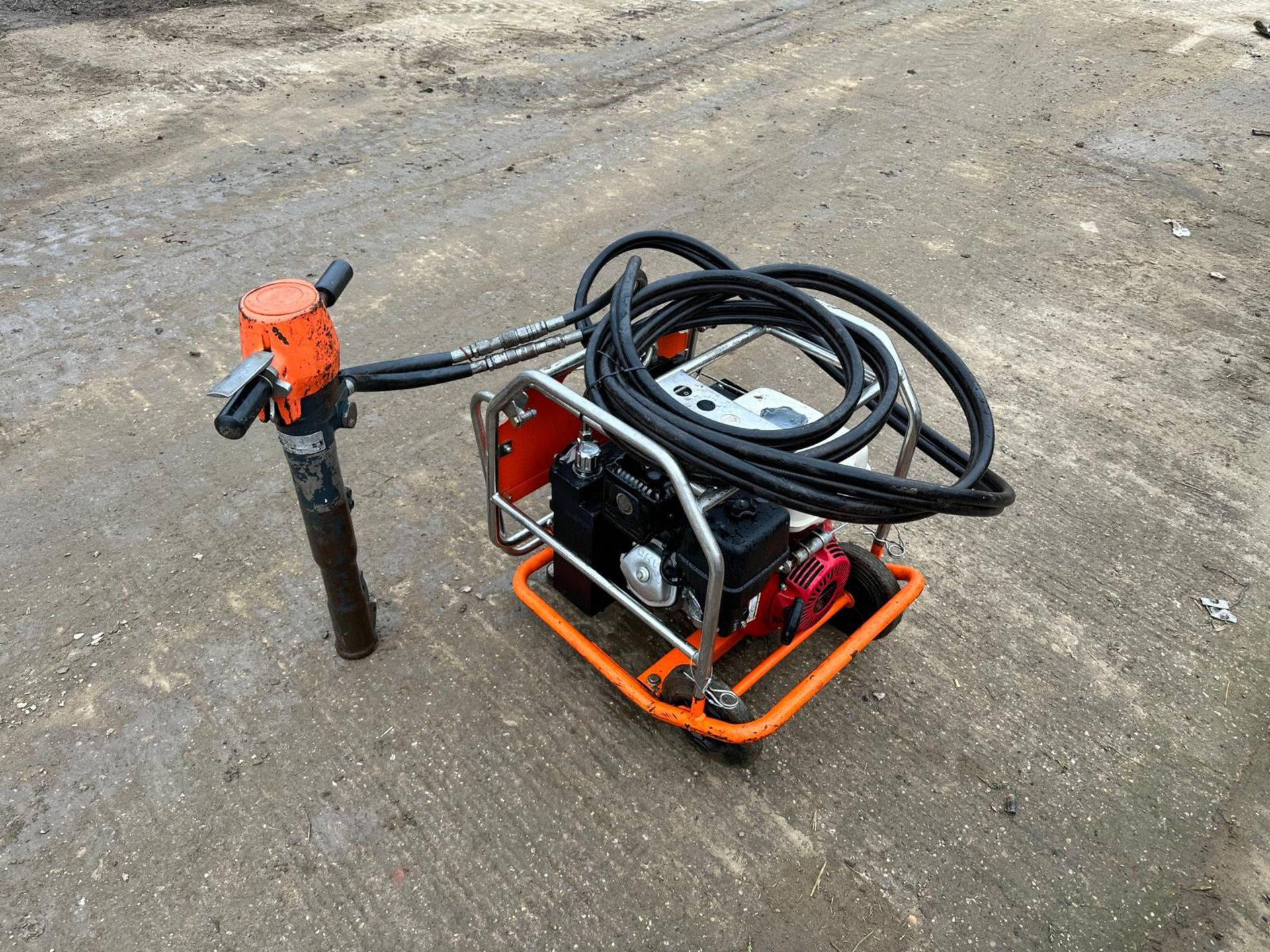 2018 JCB BEAVER HYDRAULIC POWER PACK WITH HOSES AND BREAKER *NO VAT* - Image 5 of 11