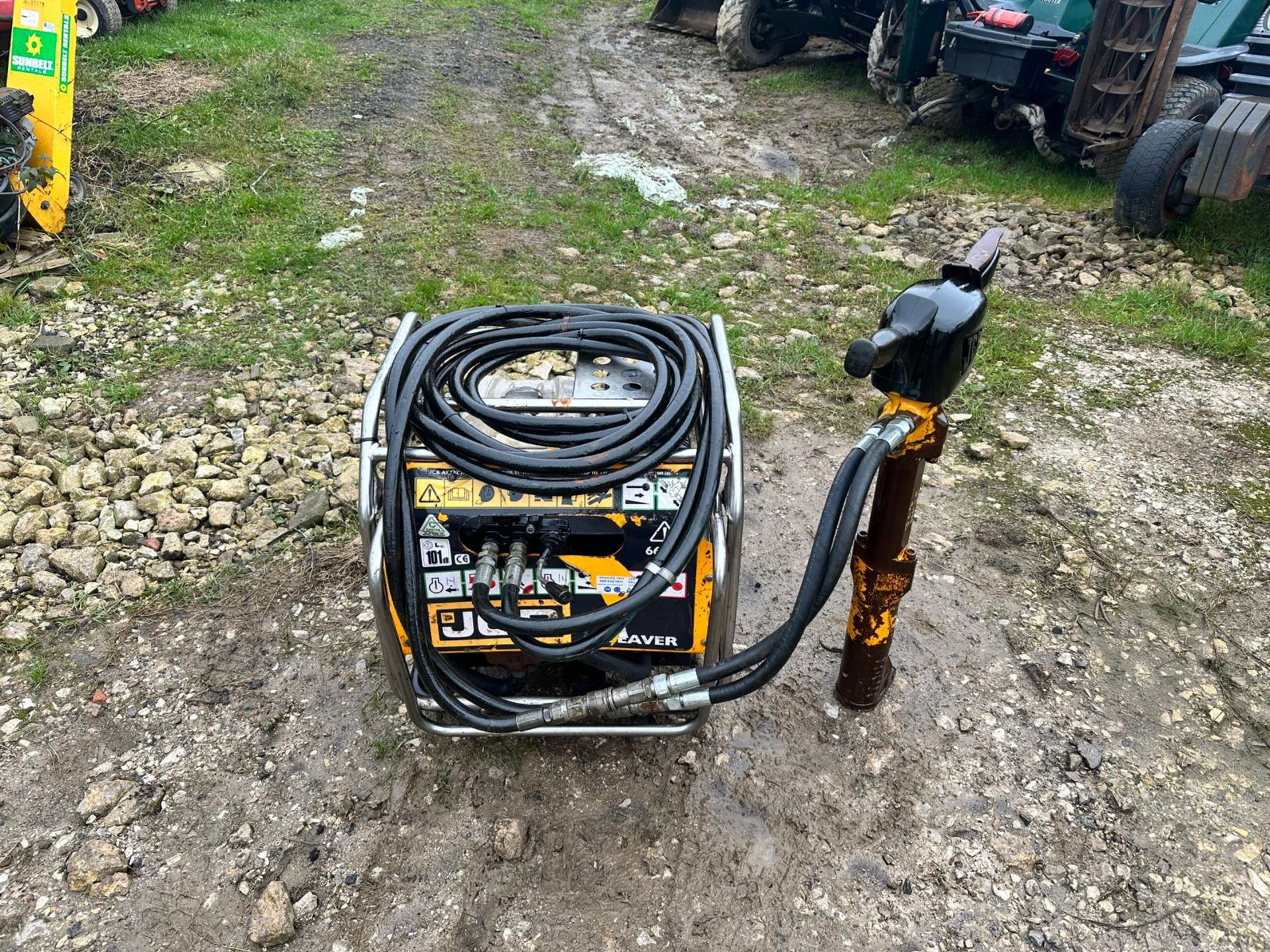 2016 JCB BEAVER HYDRAULIC POWER PACK WITH HOSES AND BREAKER *PLUS VAT* - Image 2 of 11