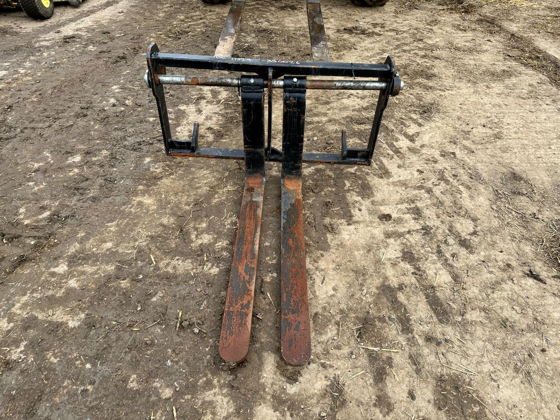 Pallet Forks With Frame *PLUS VAT* - Image 7 of 9