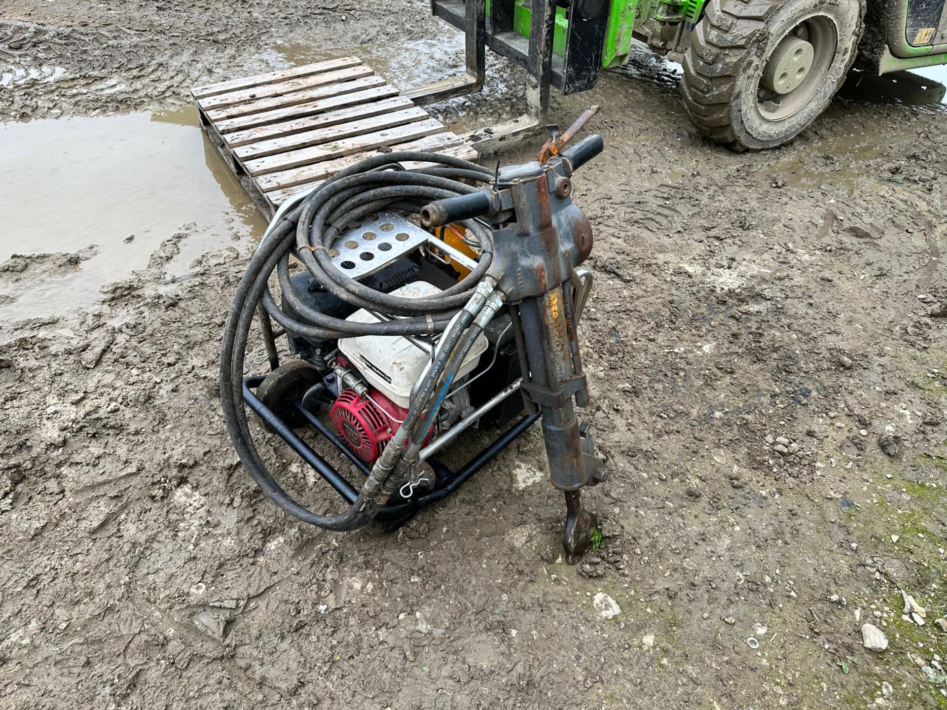 2016 JCB BEAVER HYDRAULIC POWER PACK WITH HOSES AND BREAKER *PLUS VAT* - Image 3 of 8