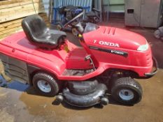 HONDA V-TWIN HYDROSTATIC RIDE-ON MOWER *NO VAT*