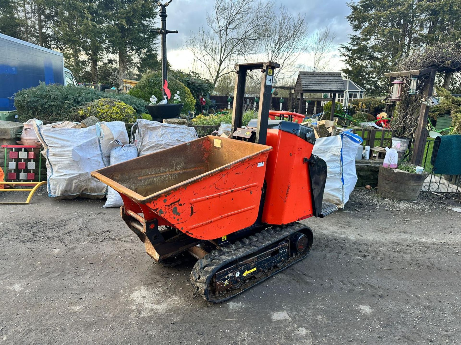 Kubota KC70 550KG Diesel High Tip Tracked Dumper *PLUS VAT* - Image 2 of 16