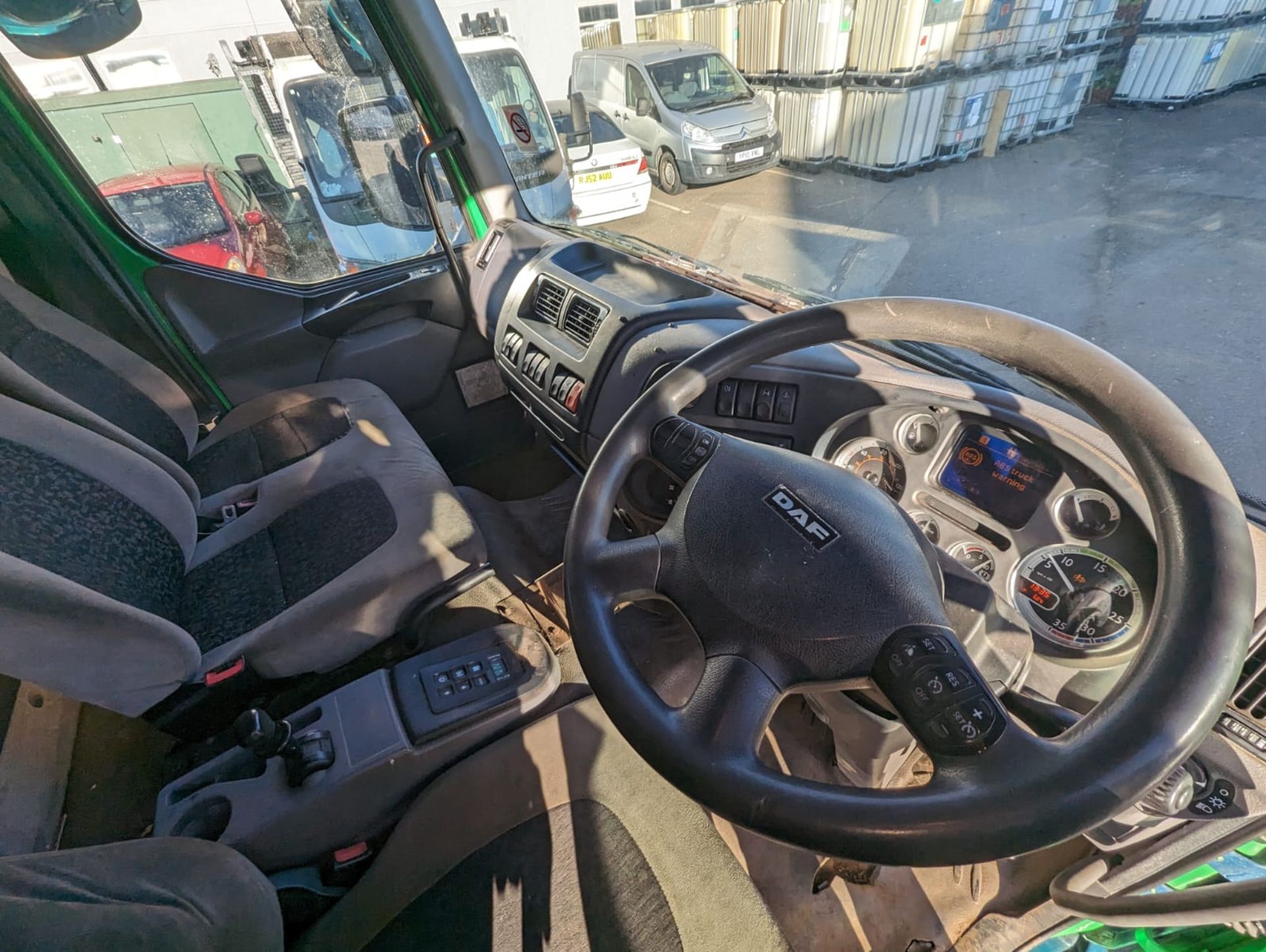 2008/58 REG LEYLAND DAF TRUCKS FA LF55.220 13 E GREEN HGV WITH HIAB 071 CRANE *NO VAT* - Image 17 of 23