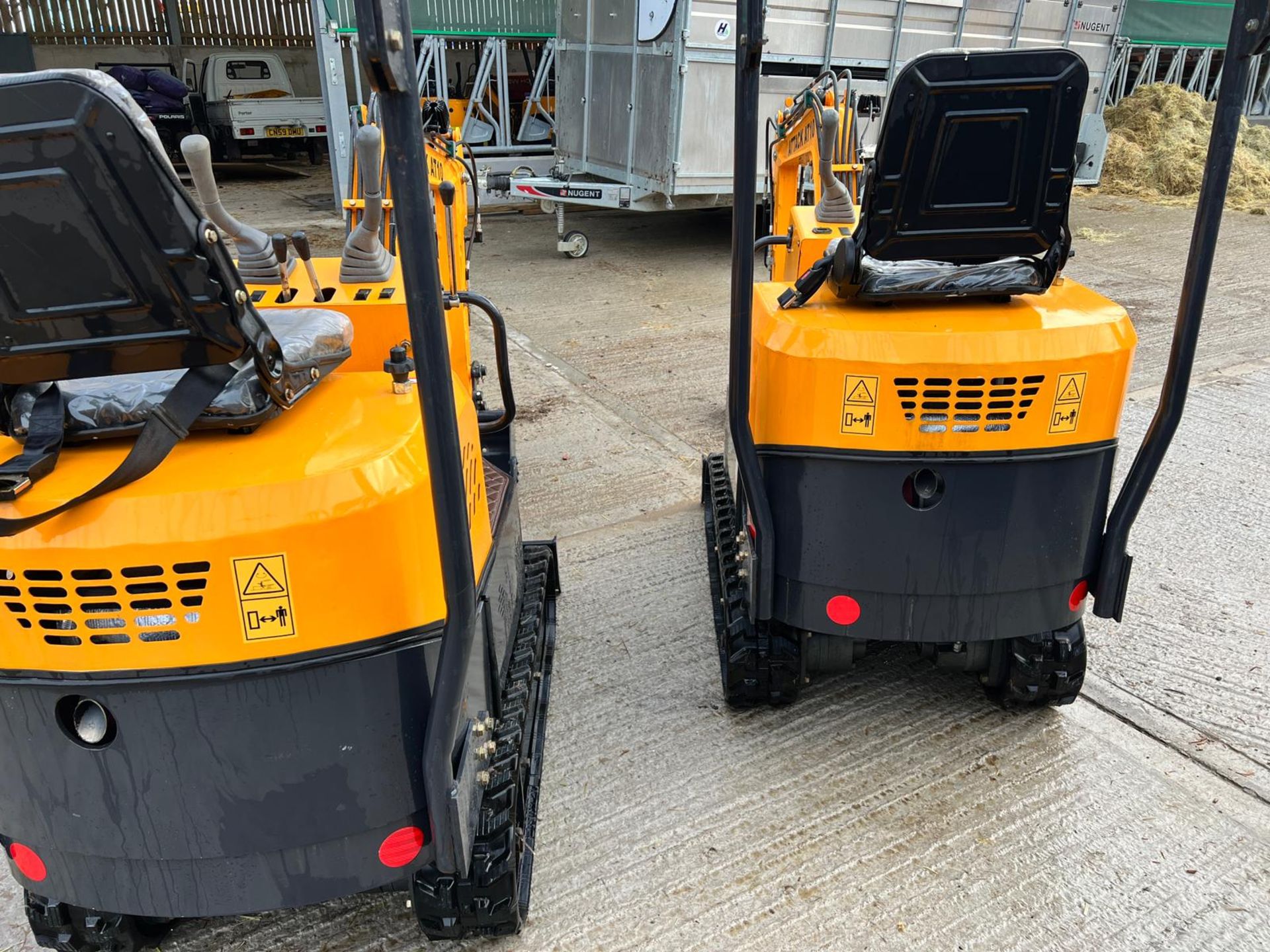 Unused Attack AT10 1 Ton Mini Digger With Blade - Runs Drives And Digs *PLUS VAT* - Image 16 of 17