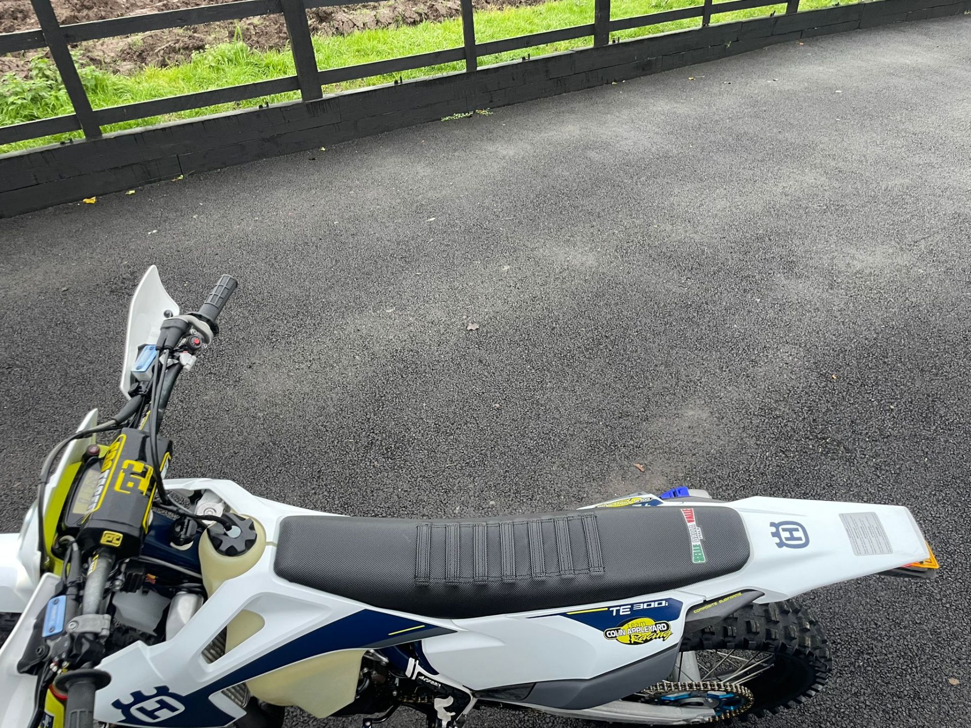 2020 HUSQVARNA TE 300i 2021 WHITE MOTORCYCLE *NO VAT* - Image 5 of 10