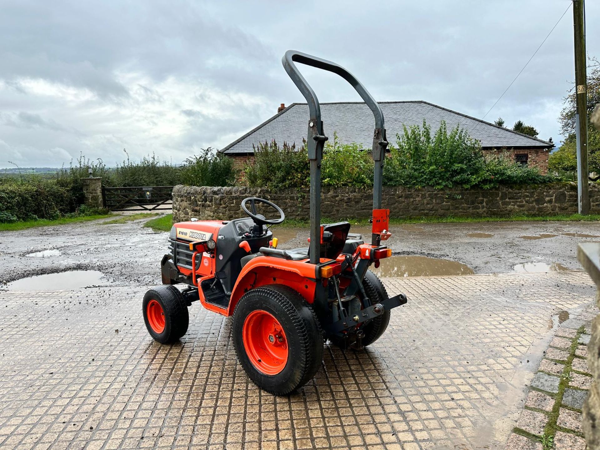 KUBOTA B1610 16HP 4WD COMPACT TRACTOR *PLUS VAT* - Image 6 of 17