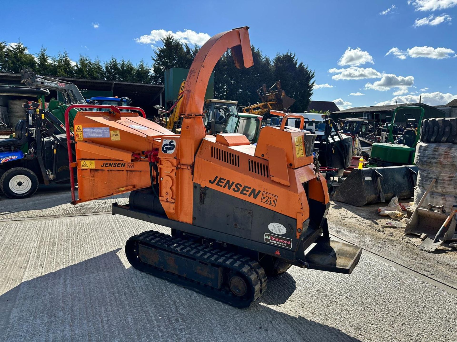 Jensen A530T Diesel Tracked Woodchipper, Runs Drives And Chips, Showing A Low 2669 Hours! *PLUS VAT* - Image 6 of 17