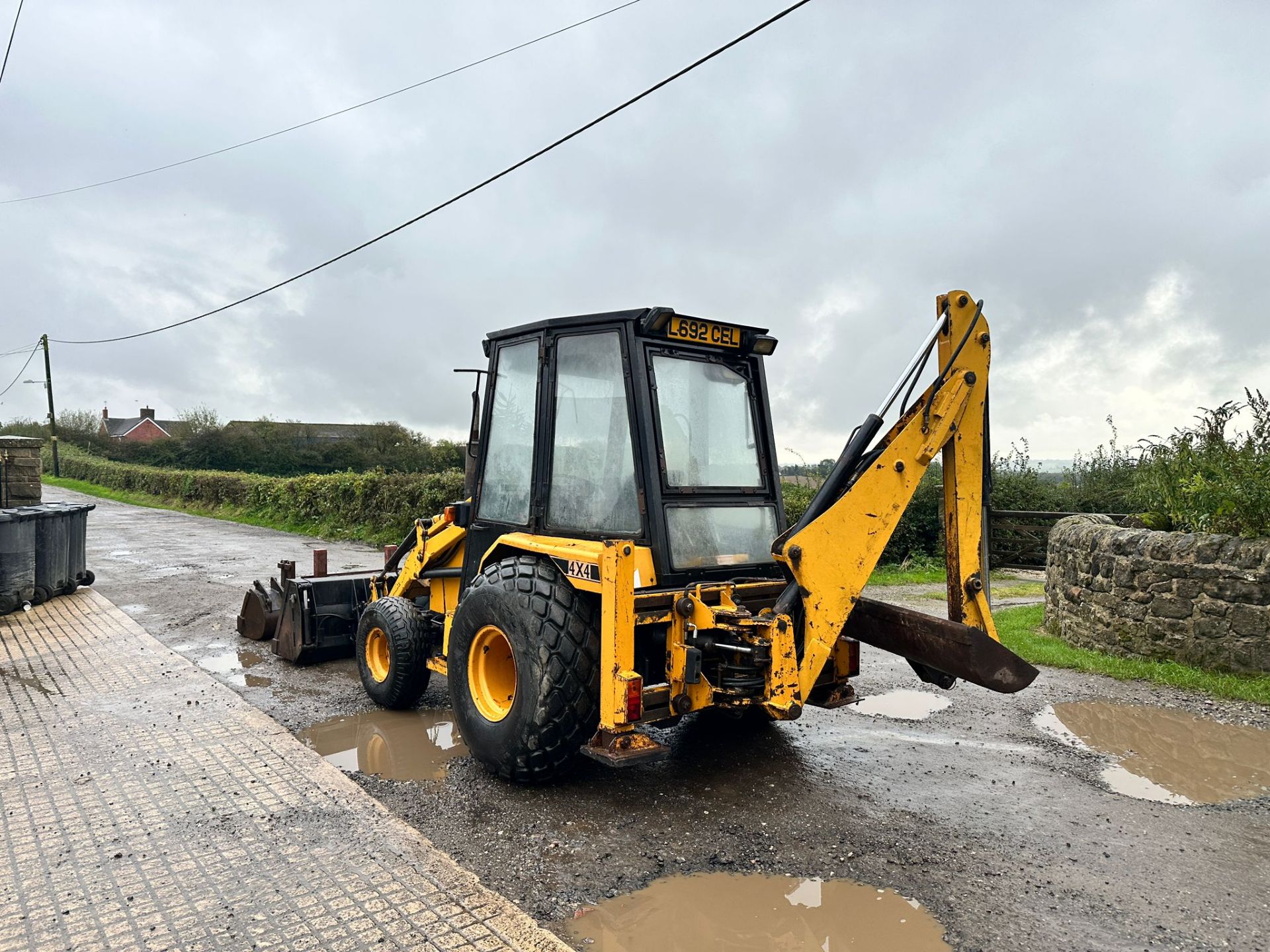 LEWIS BAGDER 4X4 FRONT LOADER BACKHOE *PLUS VAT* - Image 13 of 26