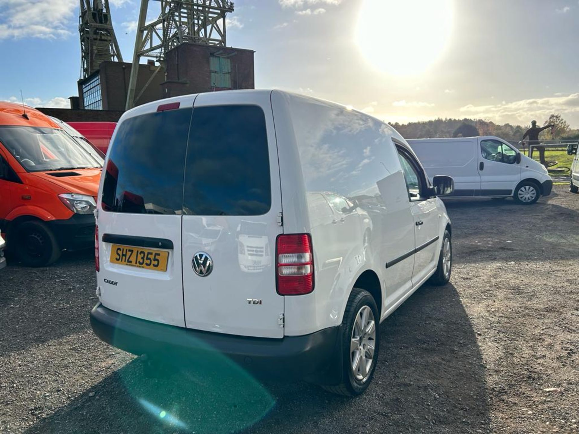 2012 VOLKSWAGEN CADDY C20 PLUS TDI 102 WHITE PANEL VAN *NO VAT* - Image 10 of 15