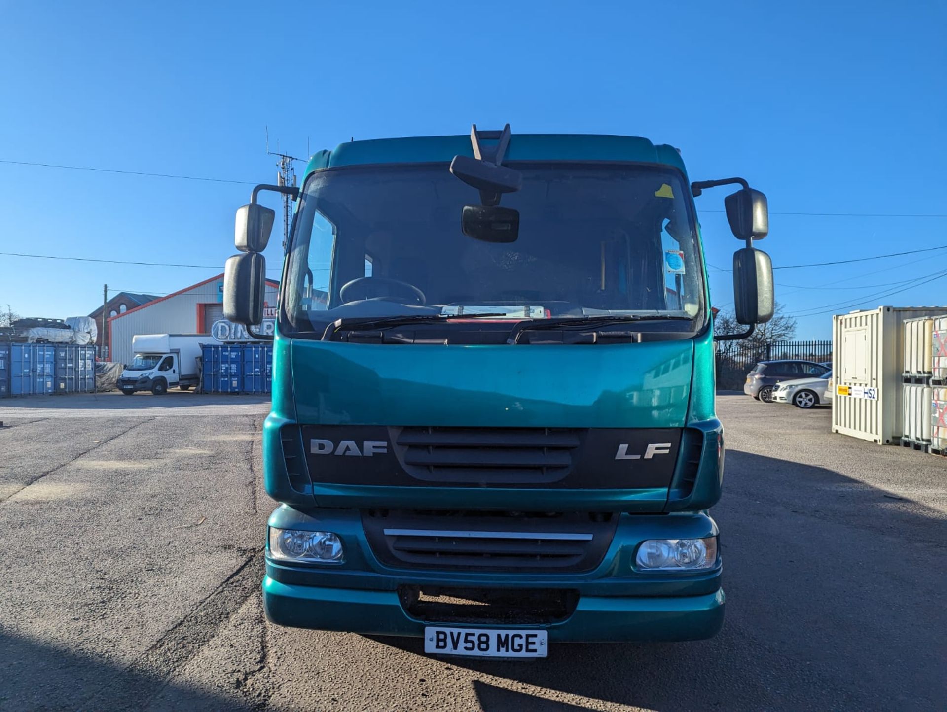 2008/58 REG LEYLAND DAF TRUCKS FA LF55.220 13 E GREEN HGV WITH HIAB 071 CRANE *NO VAT* - Image 2 of 23