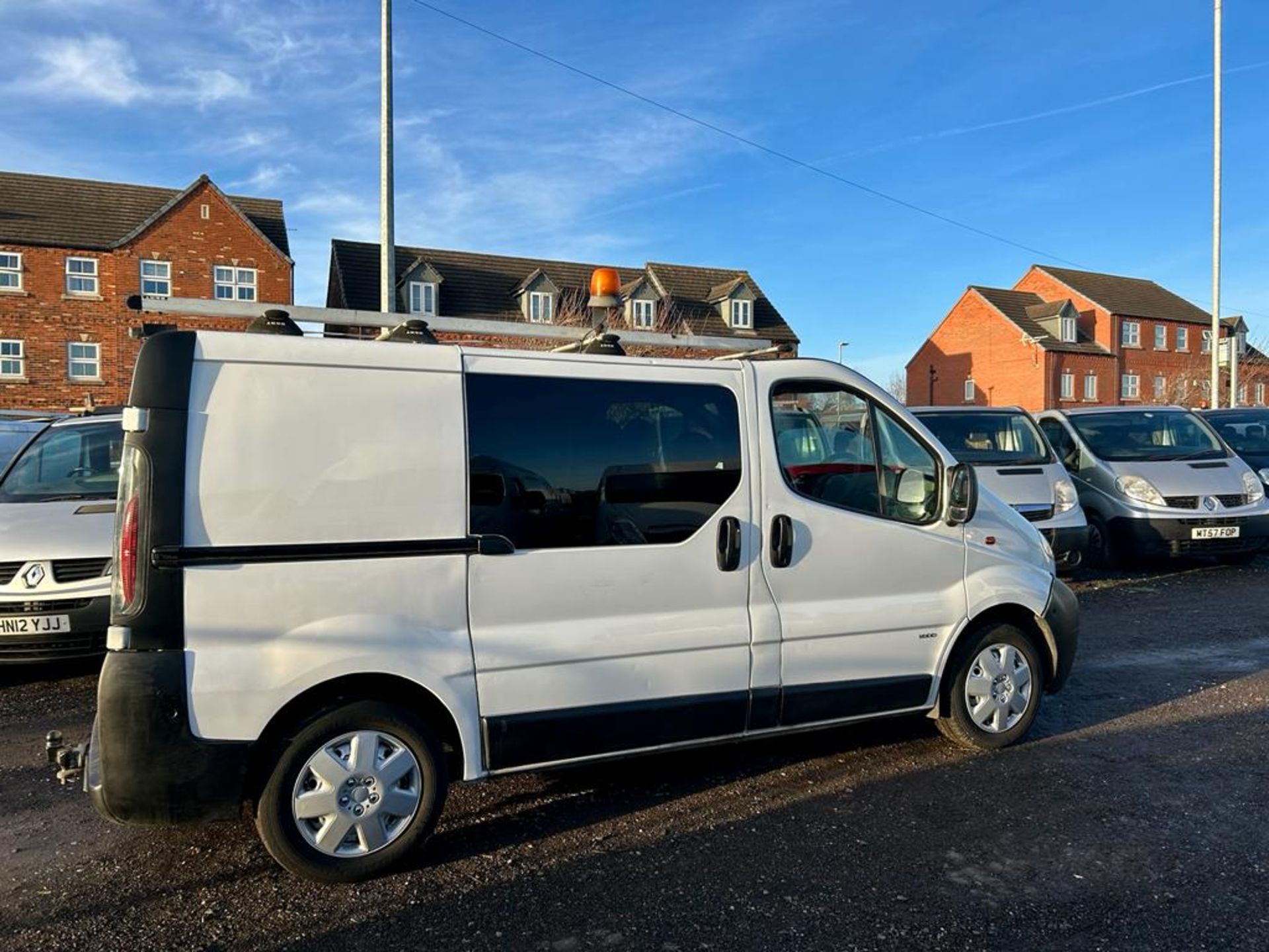 2005 VAUXHALL VIVARO 2900 DI SWB WHITE PANEL VAN *NO VAT* - Image 11 of 18