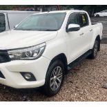 2018 TOYOTA HILUX INVINCIBLE D-4D 4WD DCB WHITE PICK UP *NO VAT*