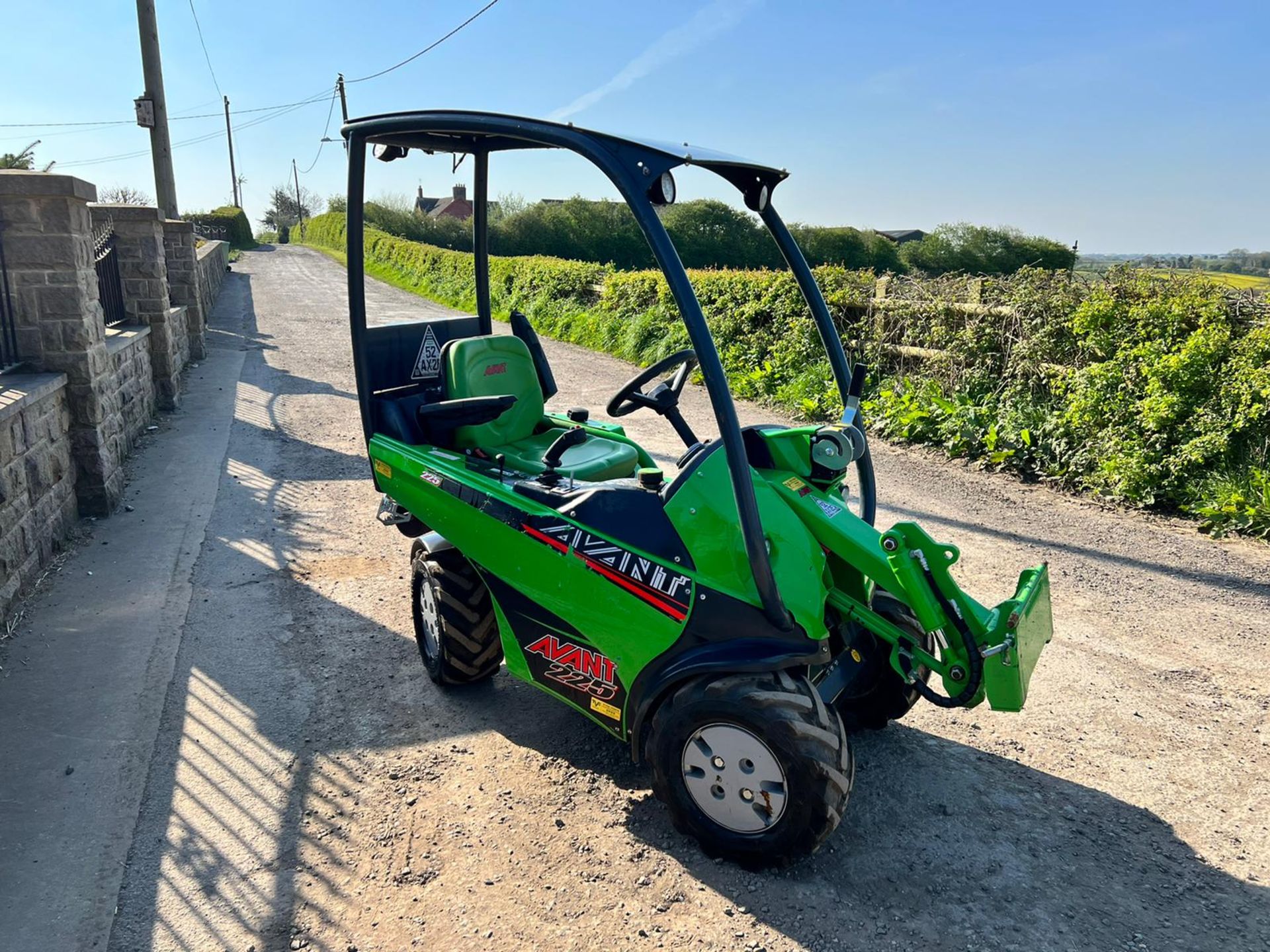 2020 AVANT 225 4WD COMPACT LOADER WITH BUCKET *PLUS VAT* - Image 3 of 14