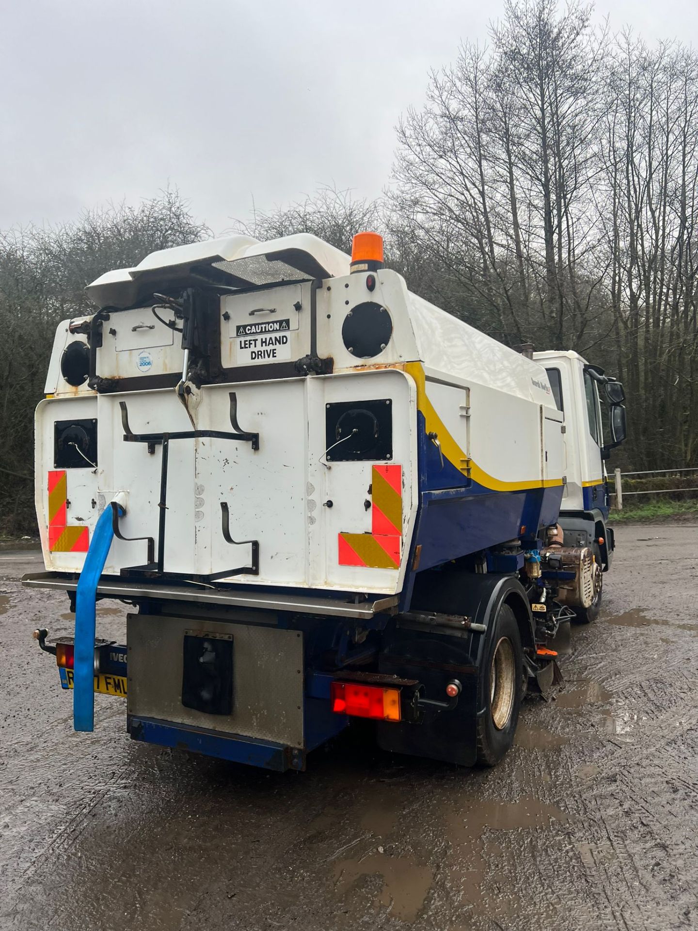 IVECO SCARAB MERLIN ROAD SWEEPER LORRY *PLUS VAT* - Image 9 of 20