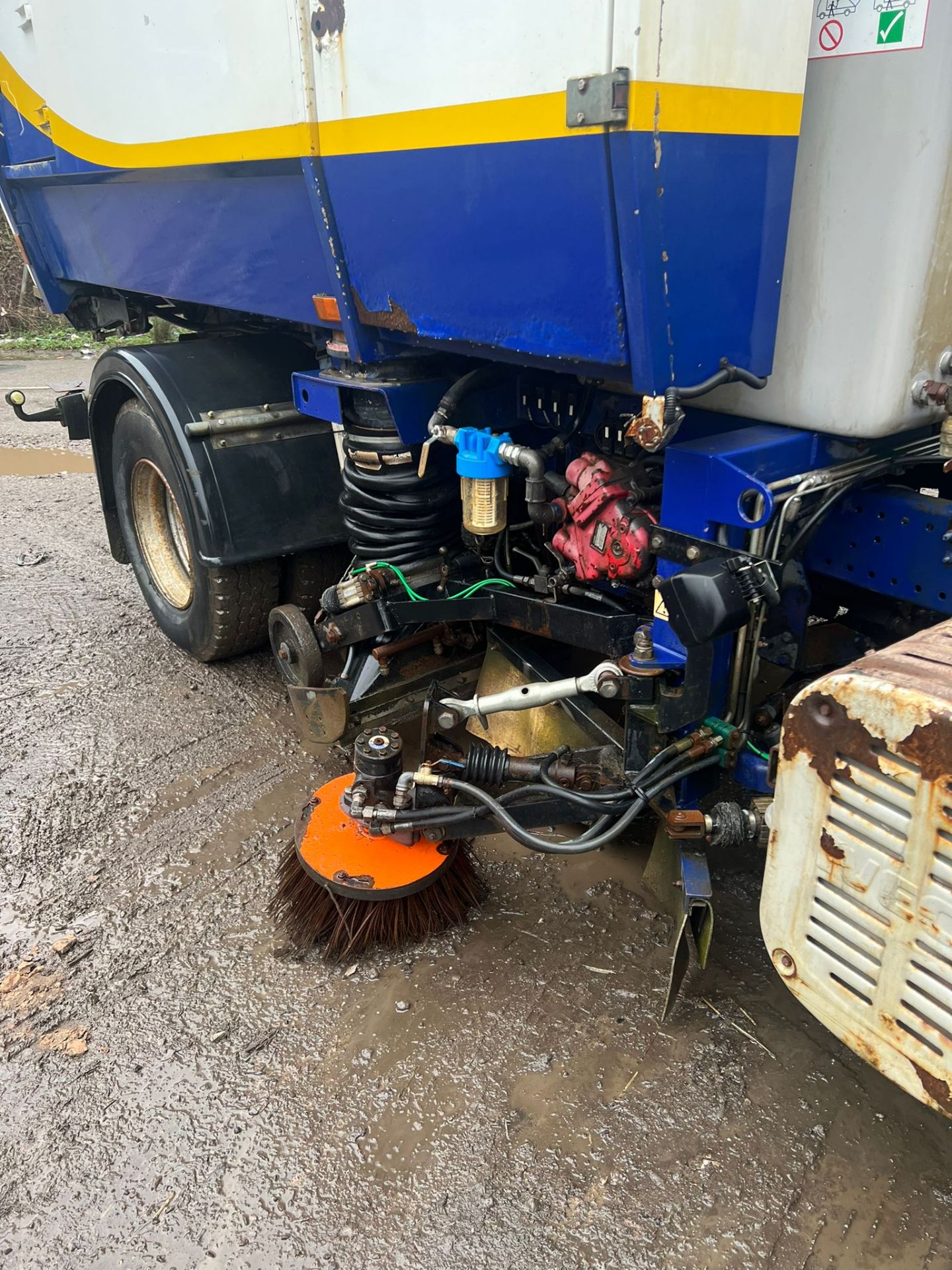 IVECO SCARAB MERLIN ROAD SWEEPER LORRY *PLUS VAT* - Image 15 of 20