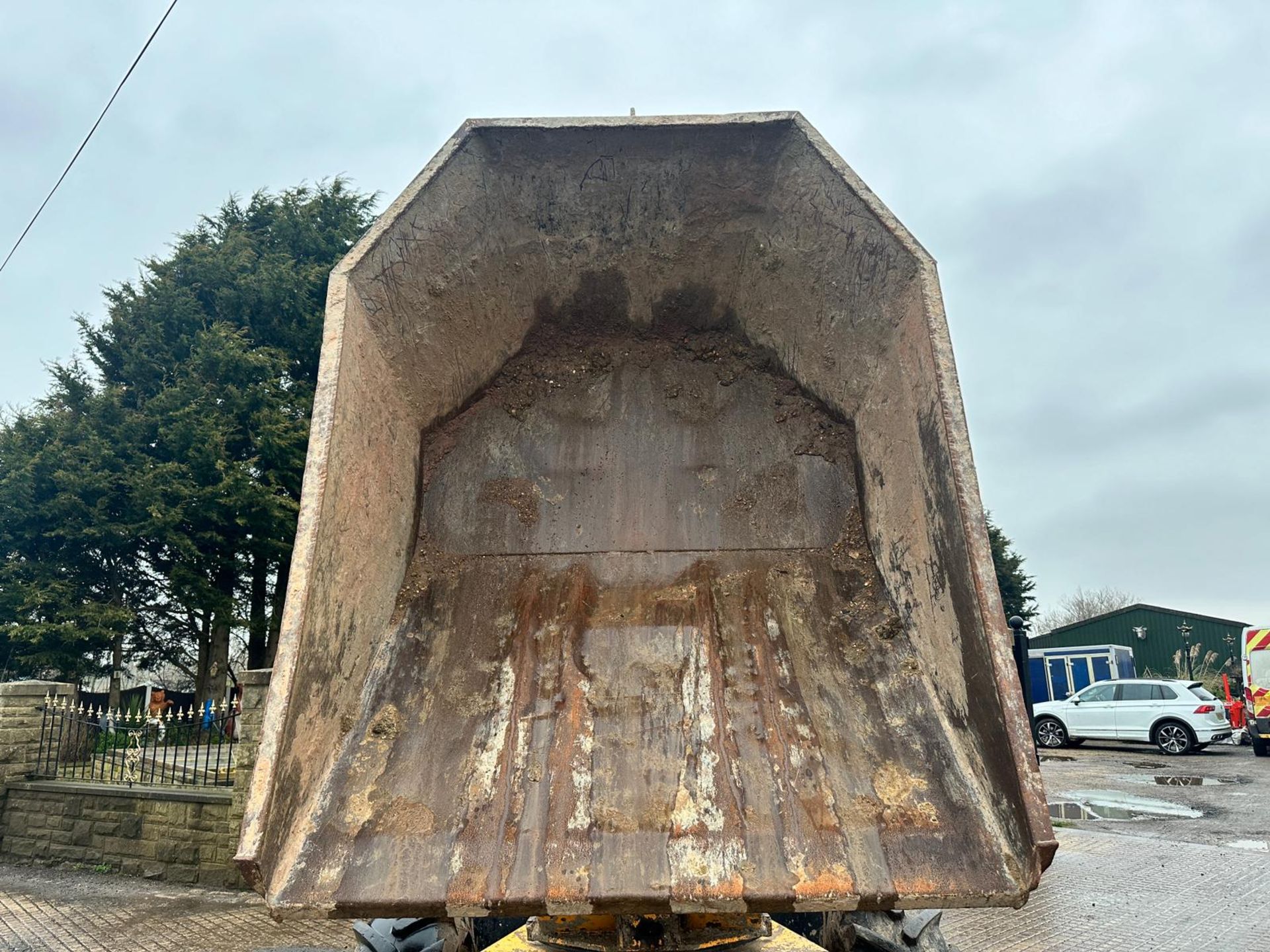 THWAITES 4 TON SWIVEL SKIP DUMPER *PLUS VAT* - Image 5 of 16