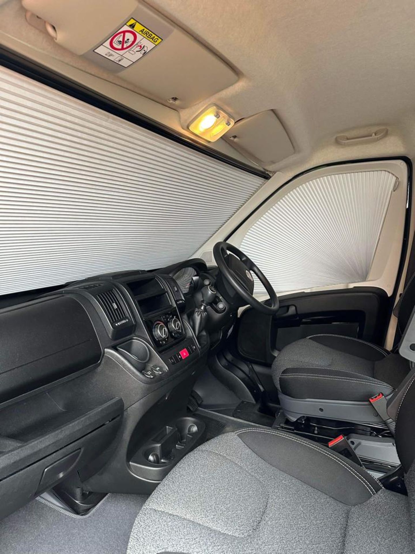 2021 FIAT AUTO-TRAIL EXPEDITION 66 BLACK MOTORHOME CAMPER UNDER 6K MILES! *NO VAT* - Image 14 of 31