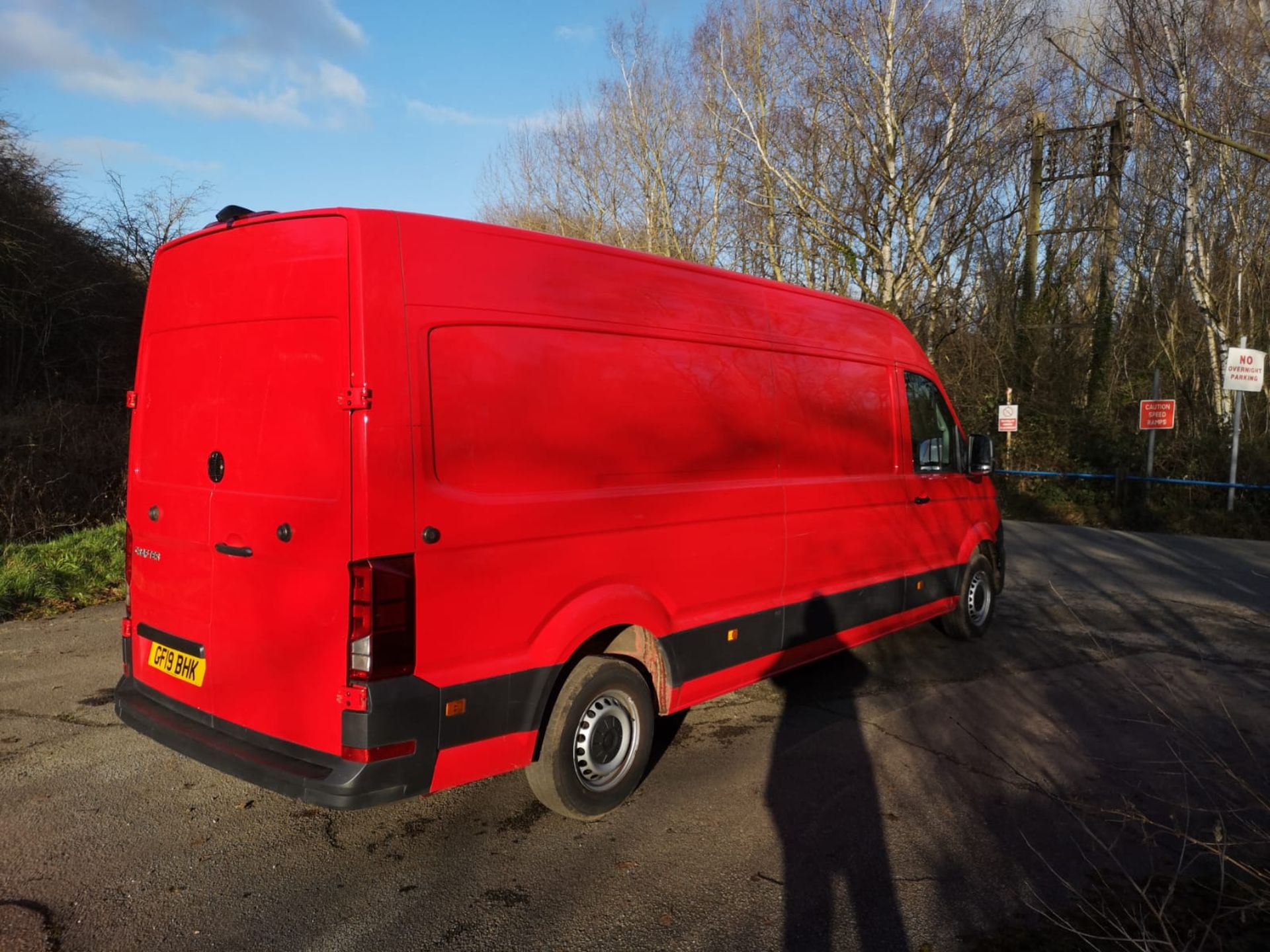 2019/19 REG VOLKSWAGEN CRAFTER CR35 STARTLINE TDI 2.0 DIESEL RED PANEL VAN, SHOWING 1 FORMER KEEPER - Image 6 of 13