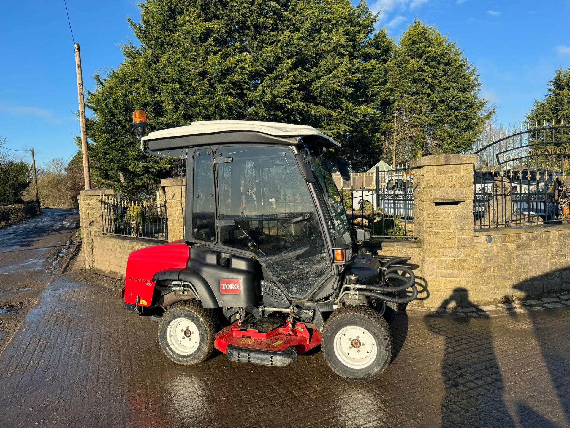 2016 Toro Groundmaster 360 Quad Steer Rotary Ride on Lawn Mower Bank Mower *PLUS VAT* - Image 3 of 21