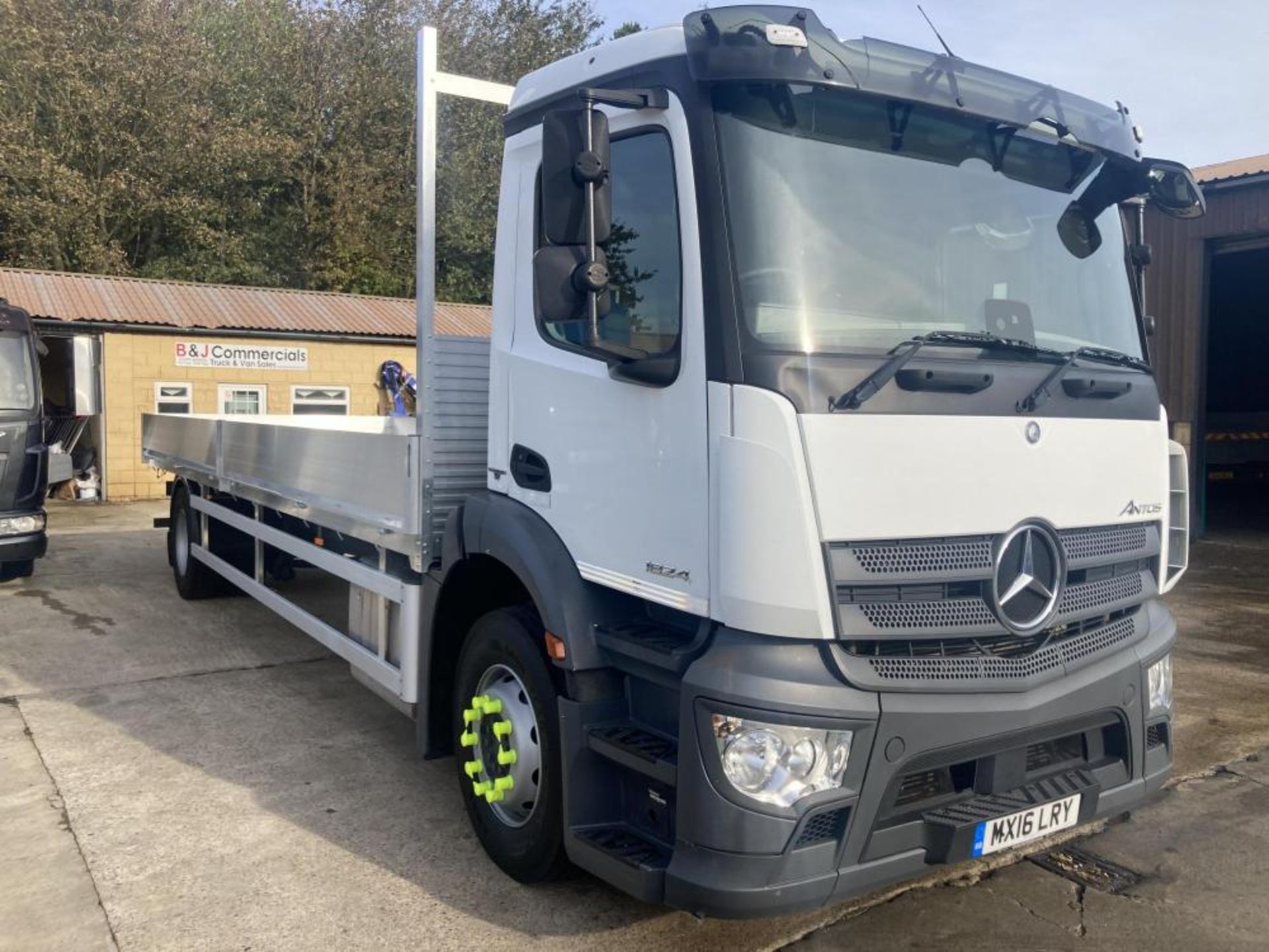 2016 MERCEDES-BENZ ANTOS WHITE DROPSIDE LCV *PLUS VAT*