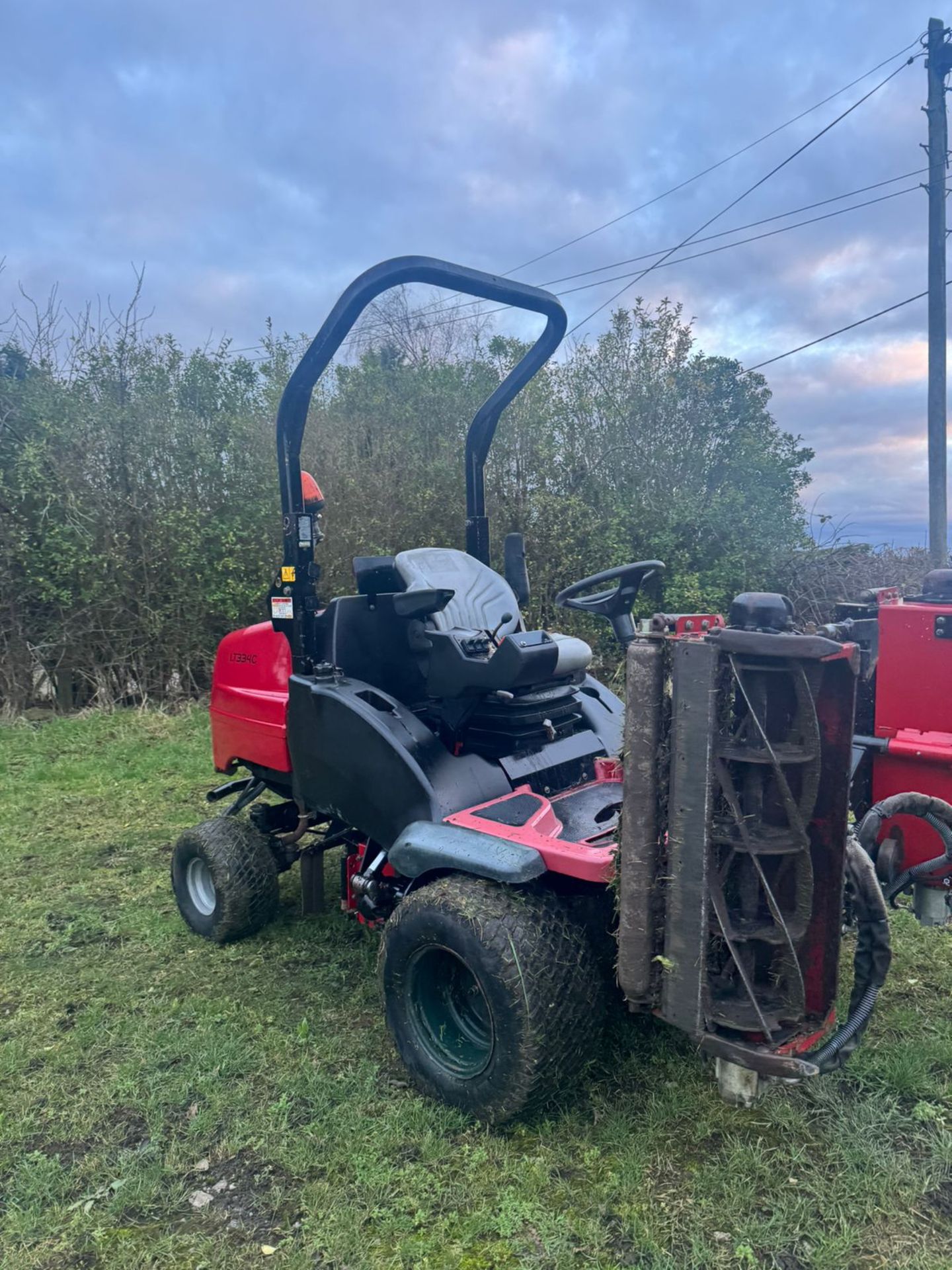 2012 Toro LT3340 Ride On Cylinder Mower *PLUS VAT* - Image 12 of 15