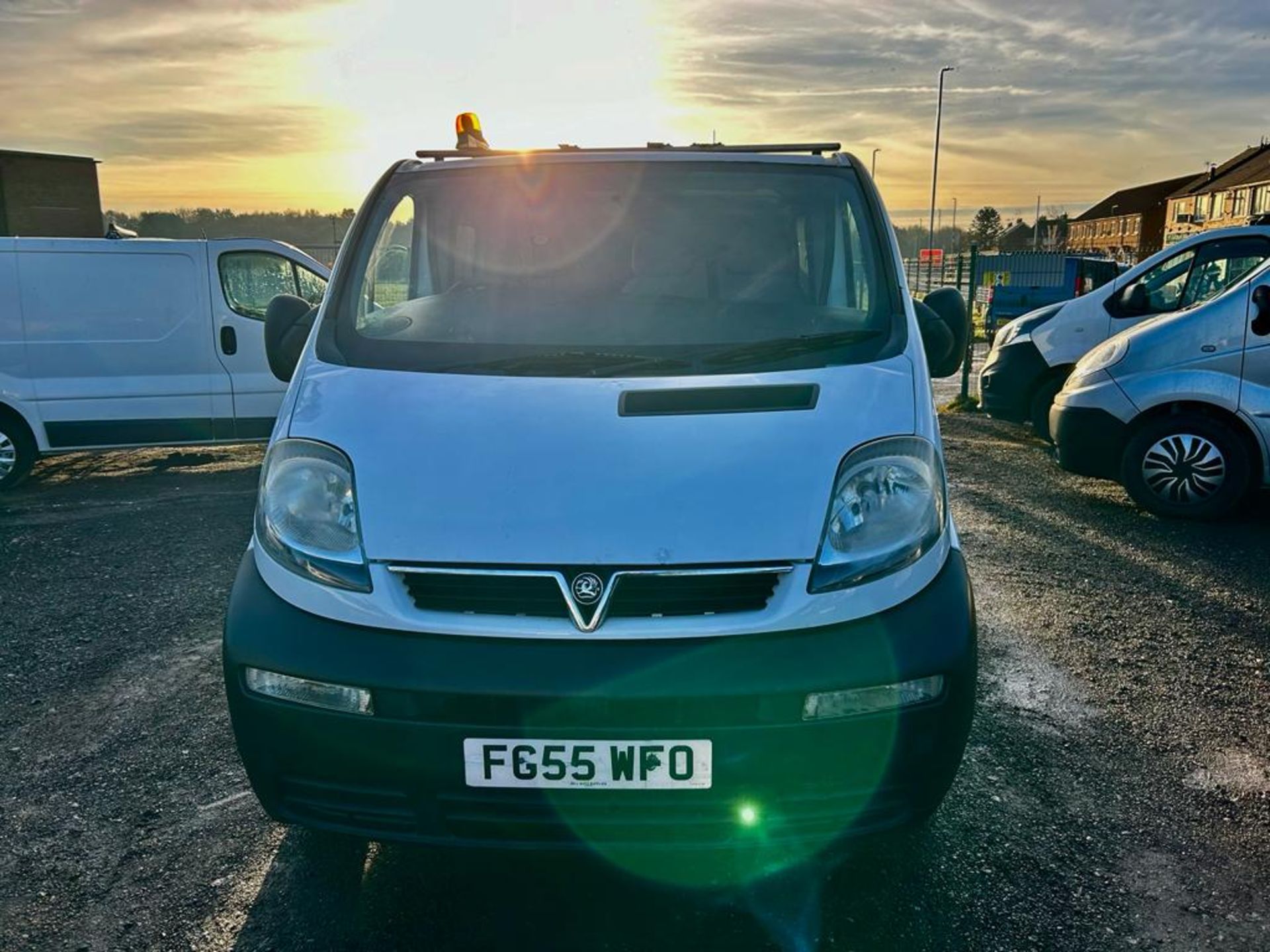 2005 VAUXHALL VIVARO 2900 DI SWB WHITE PANEL VAN *NO VAT* - Image 2 of 18