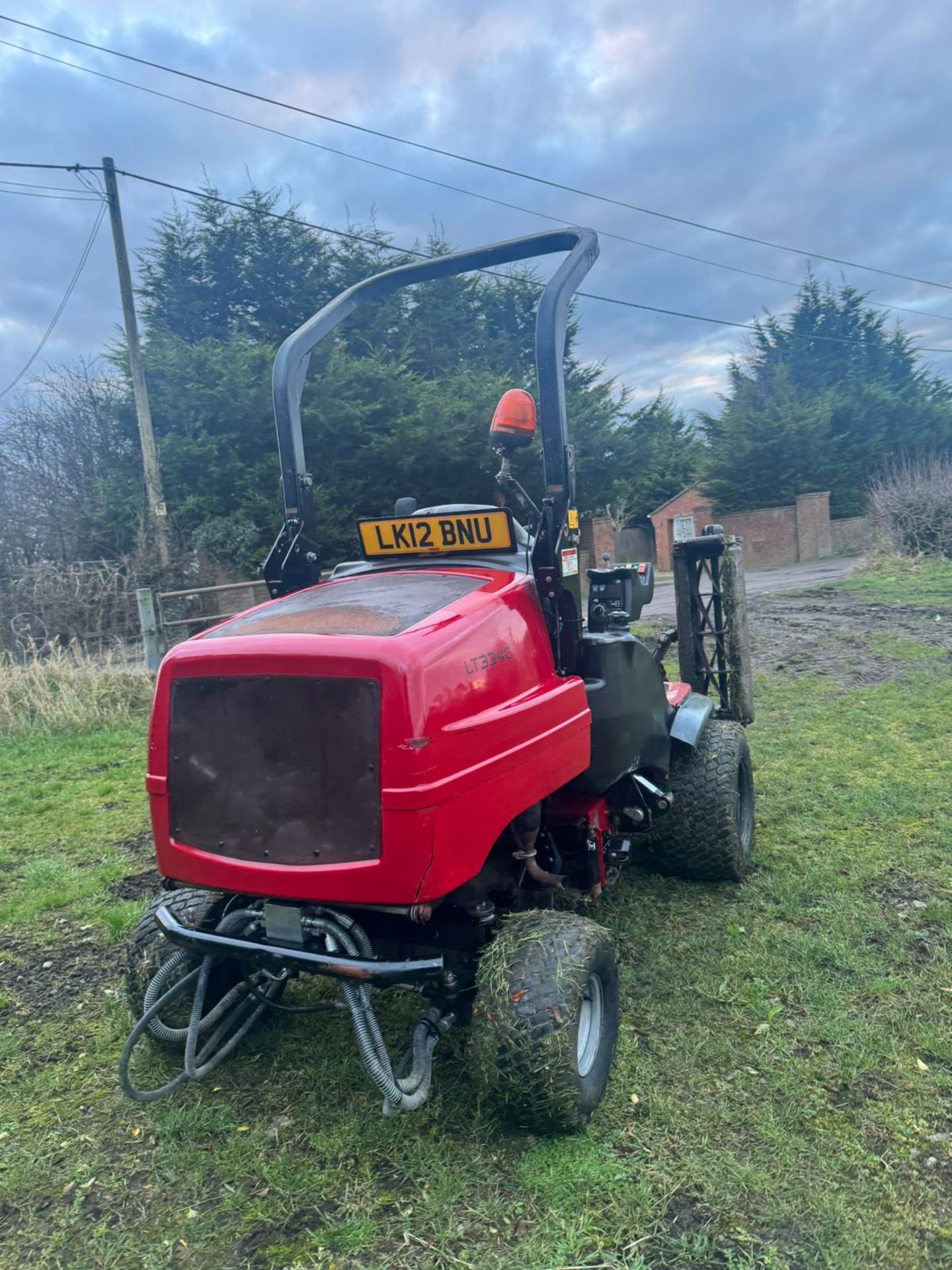 2012 Toro LT3340 Ride On Cylinder Mower *PLUS VAT* - Image 8 of 15