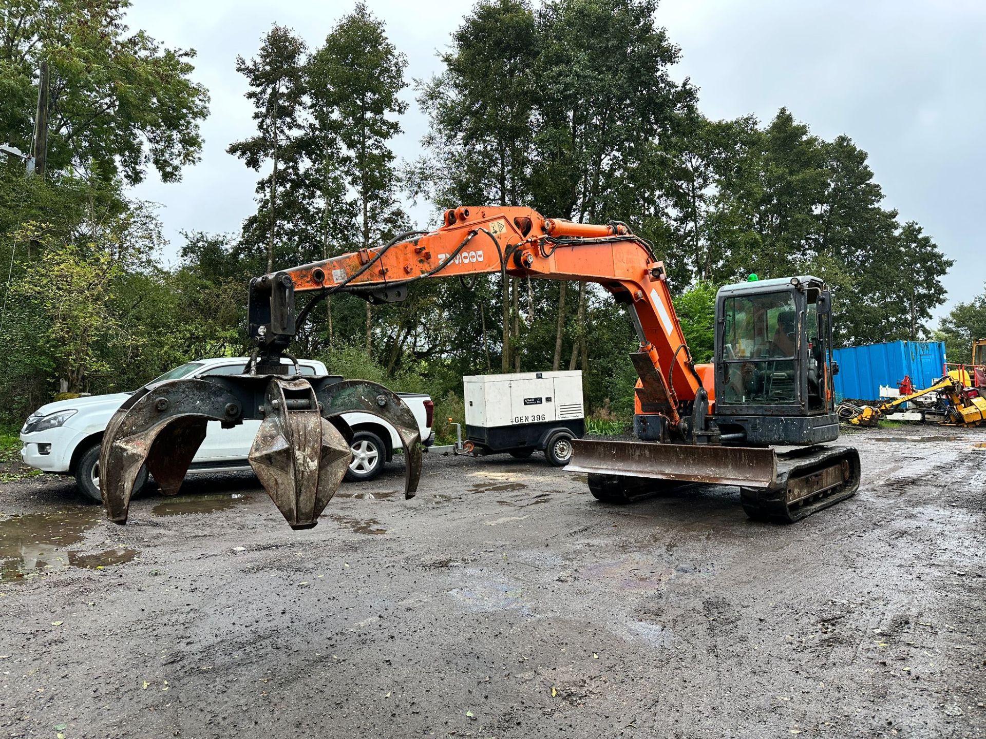 2012 DOOSAN DX80R EXCAVATOR WITH 5 TINE ORANGE PEEL GRAB *PLUS VAT* - Image 6 of 23