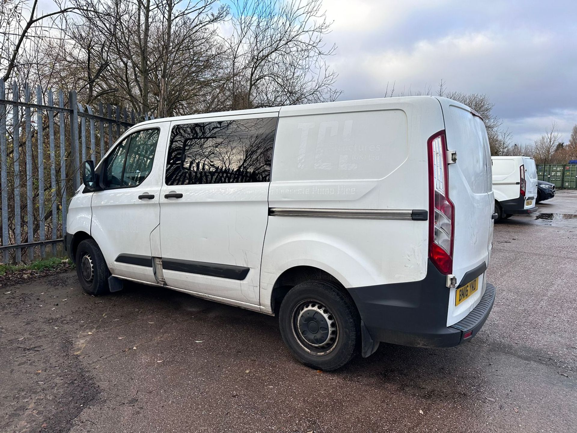 2016 FORD TRANSIT CUSTOM 290 ECO-TECH WHITE PANEL VAN *PLUS VAT* - Image 4 of 13