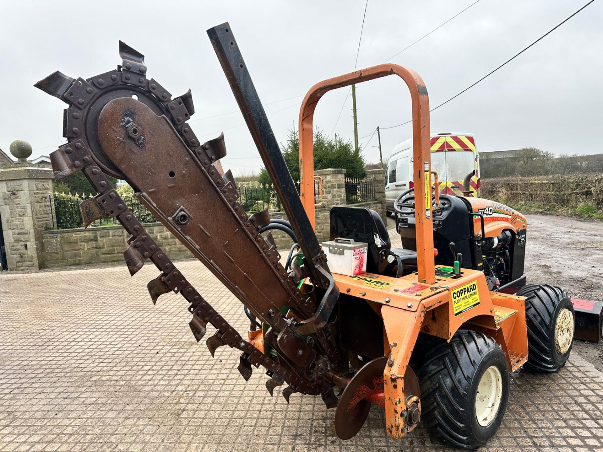 DITCHWITCH RT40 4WD DIESEL TRENCHER *PLUS VAT* - Image 3 of 25