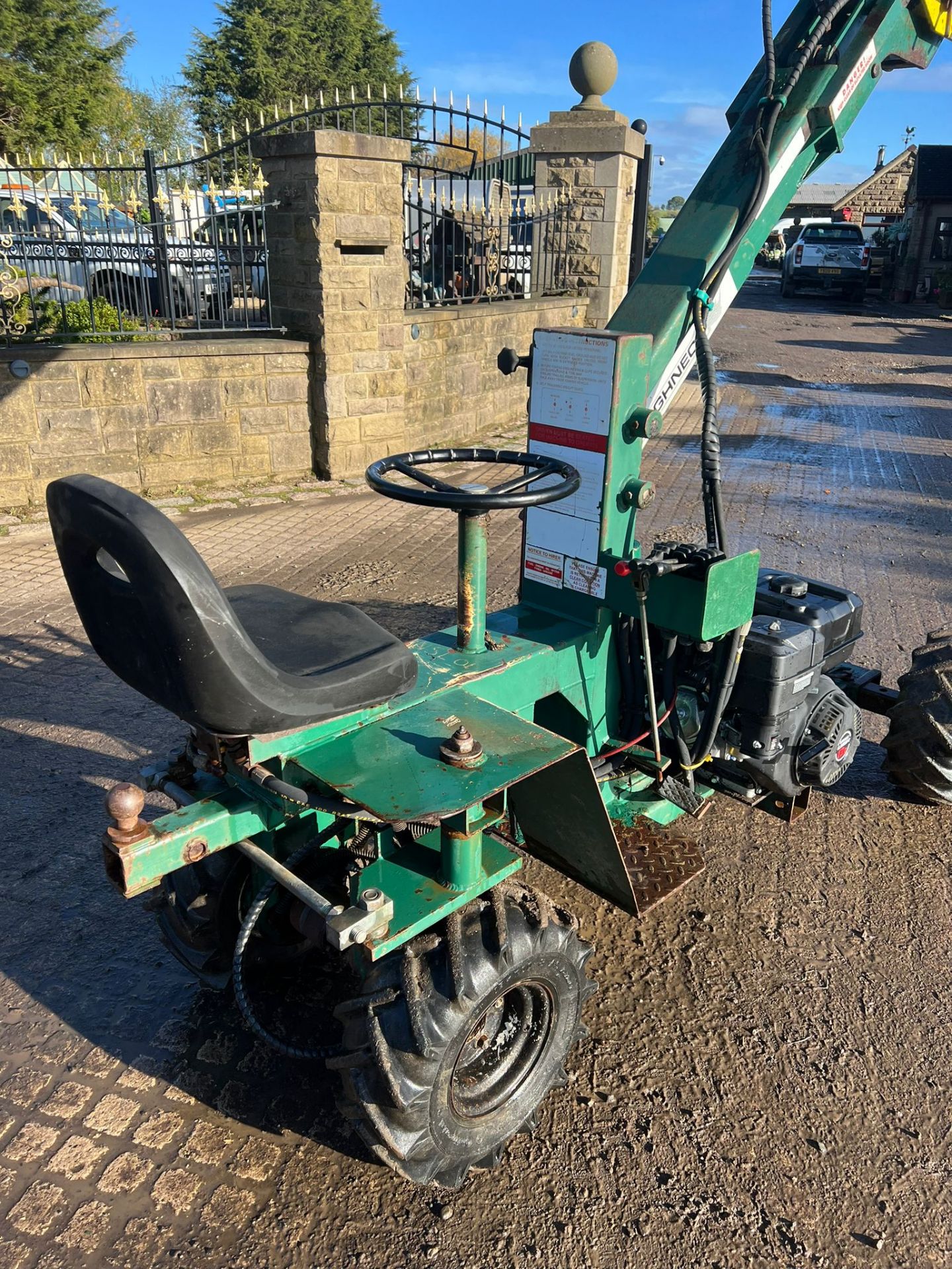 Roughneck high tip ride on dumper *PLUS VAT* - Image 12 of 15