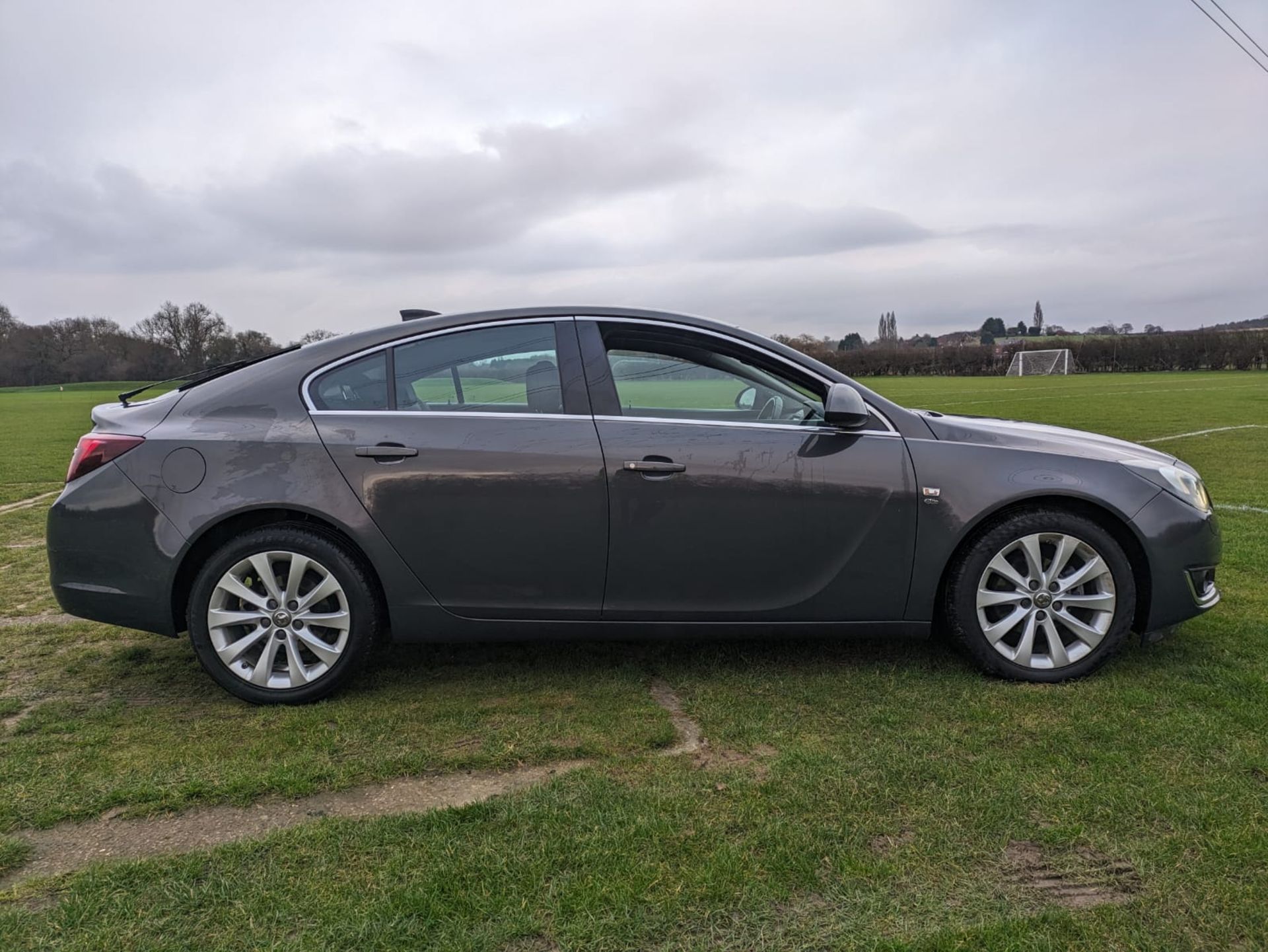 2016 VAUXHALL INSIGNIA ELITE NAV CDTI ECO SS GREY HATCHBACK *NO VAT* - Image 12 of 28