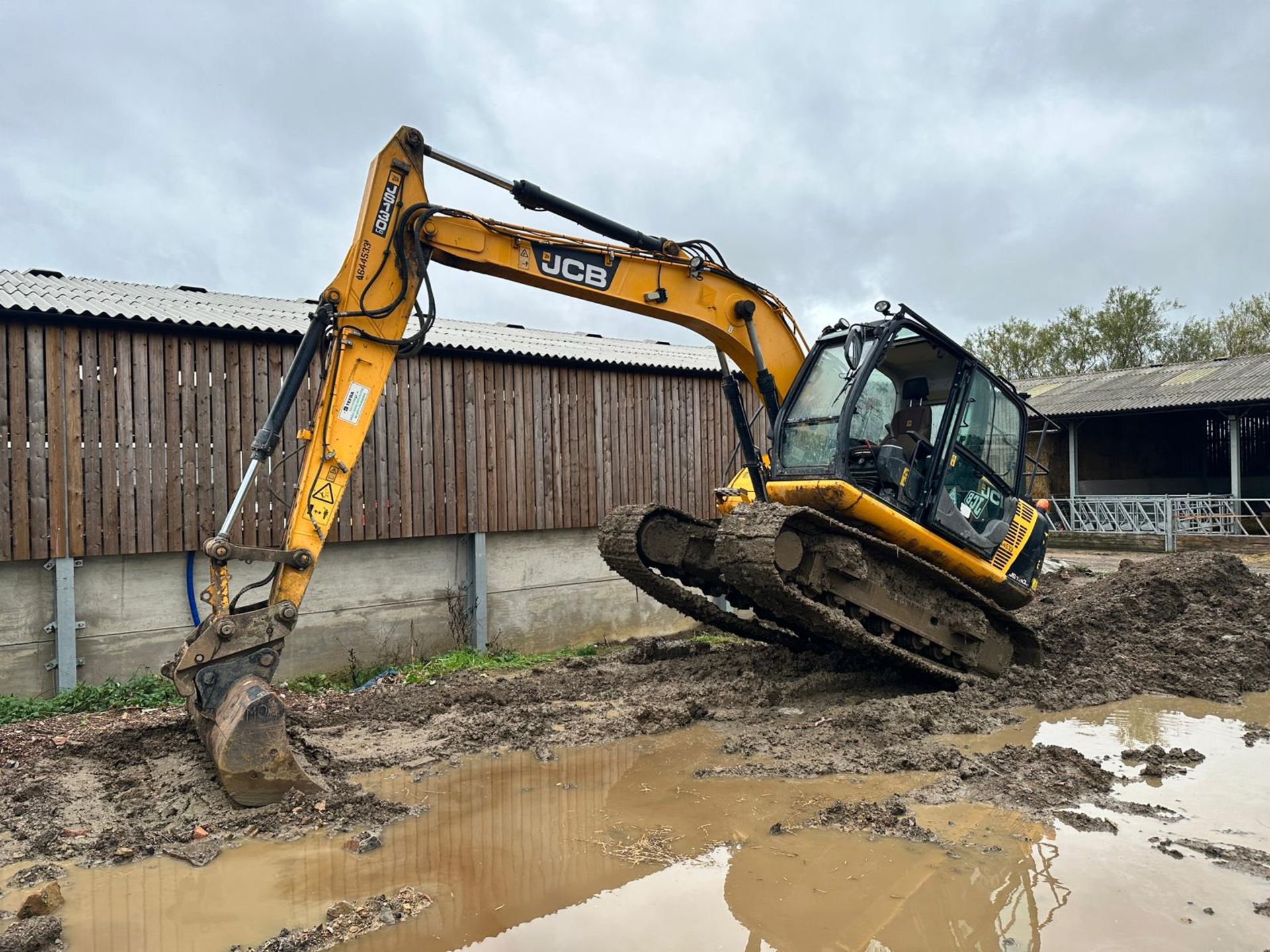 2014 JCB JS130LC T4i EXCAVATOR - 3383 HOURS! *PLUS VAT* - Image 3 of 22