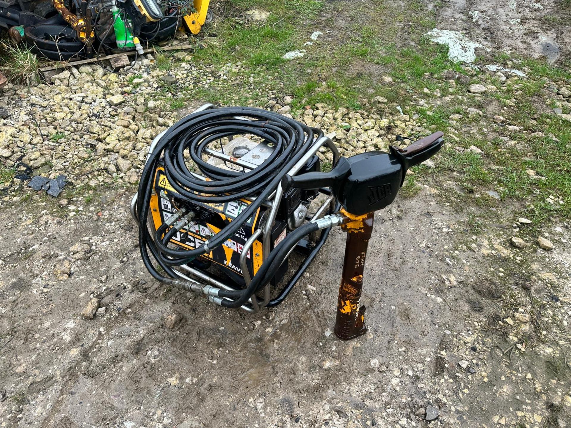 2016 JCB BEAVER HYDRAULIC POWER PACK WITH HOSES AND BREAKER *PLUS VAT* - Image 3 of 11